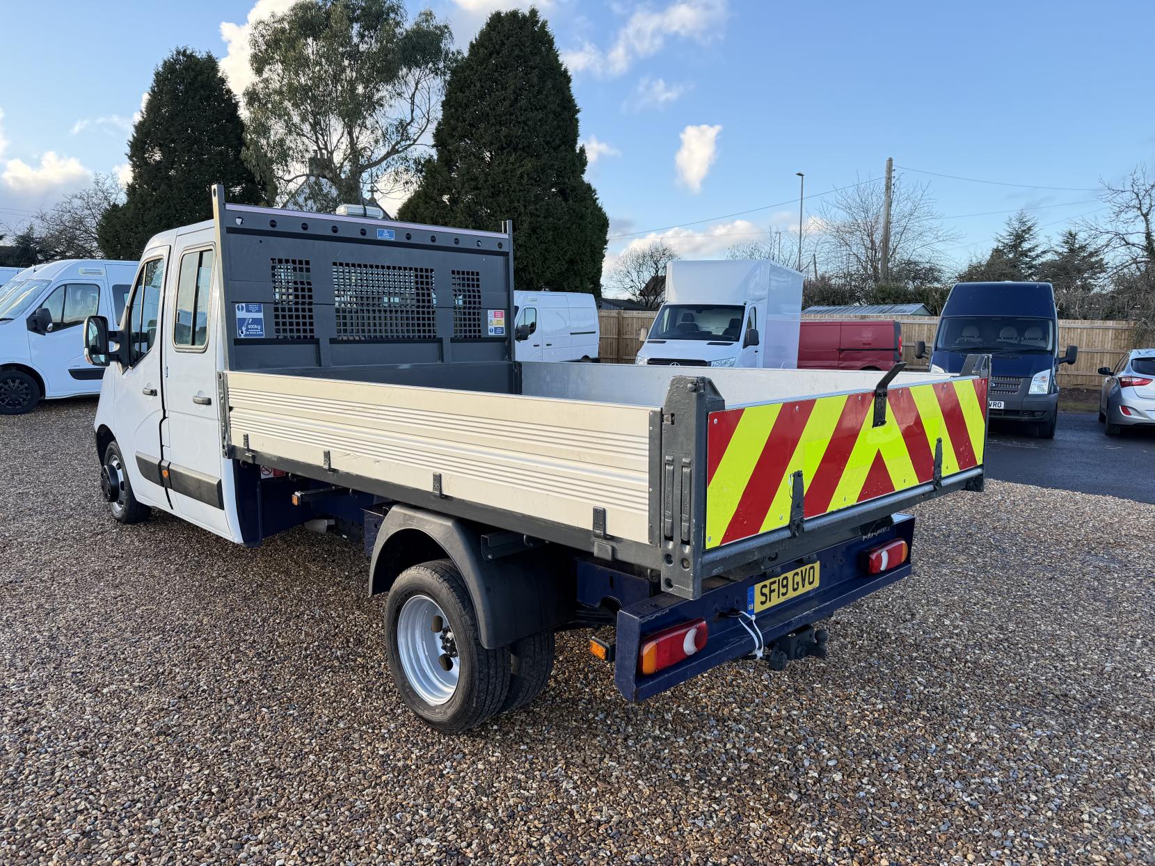 Renault Master 2.3 dCi 35 Business Tipper Double Cab 4dr Diesel Manual RWD LWB Euro 6 (TRW) (130 ps)