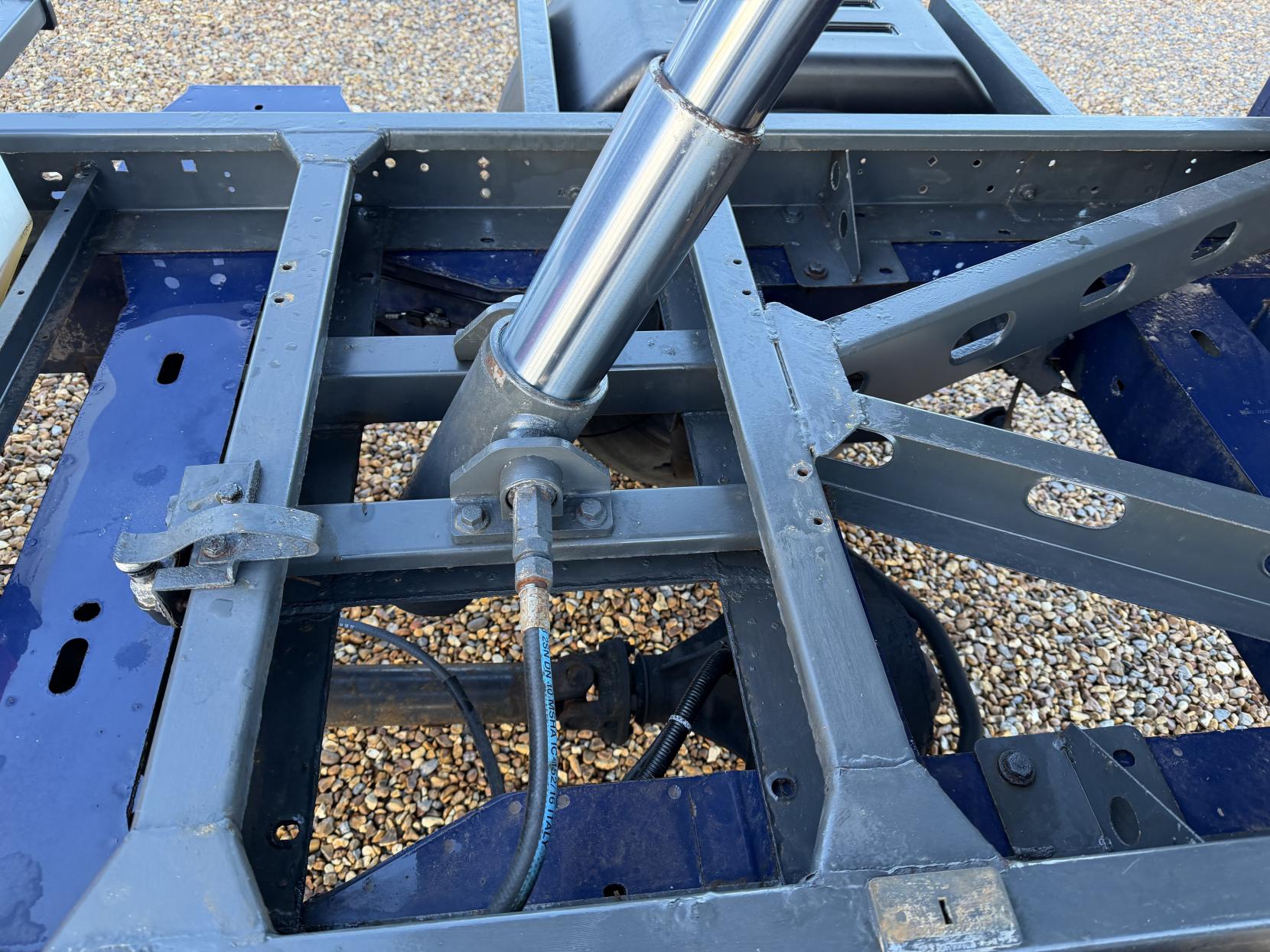 Renault Master 2.3 dCi 35 Business Tipper Double Cab 4dr Diesel Manual RWD LWB Euro 6 (TRW) (130 ps)