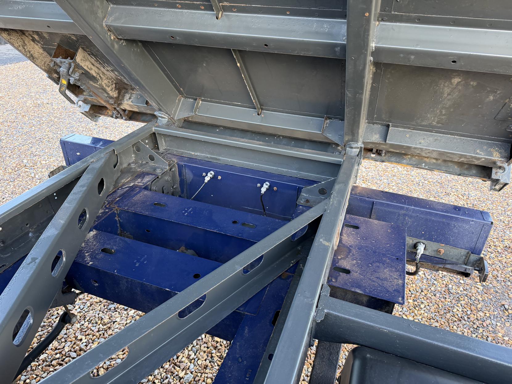 Renault Master 2.3 dCi 35 Business Tipper Double Cab 4dr Diesel Manual RWD LWB Euro 6 (TRW) (130 ps)