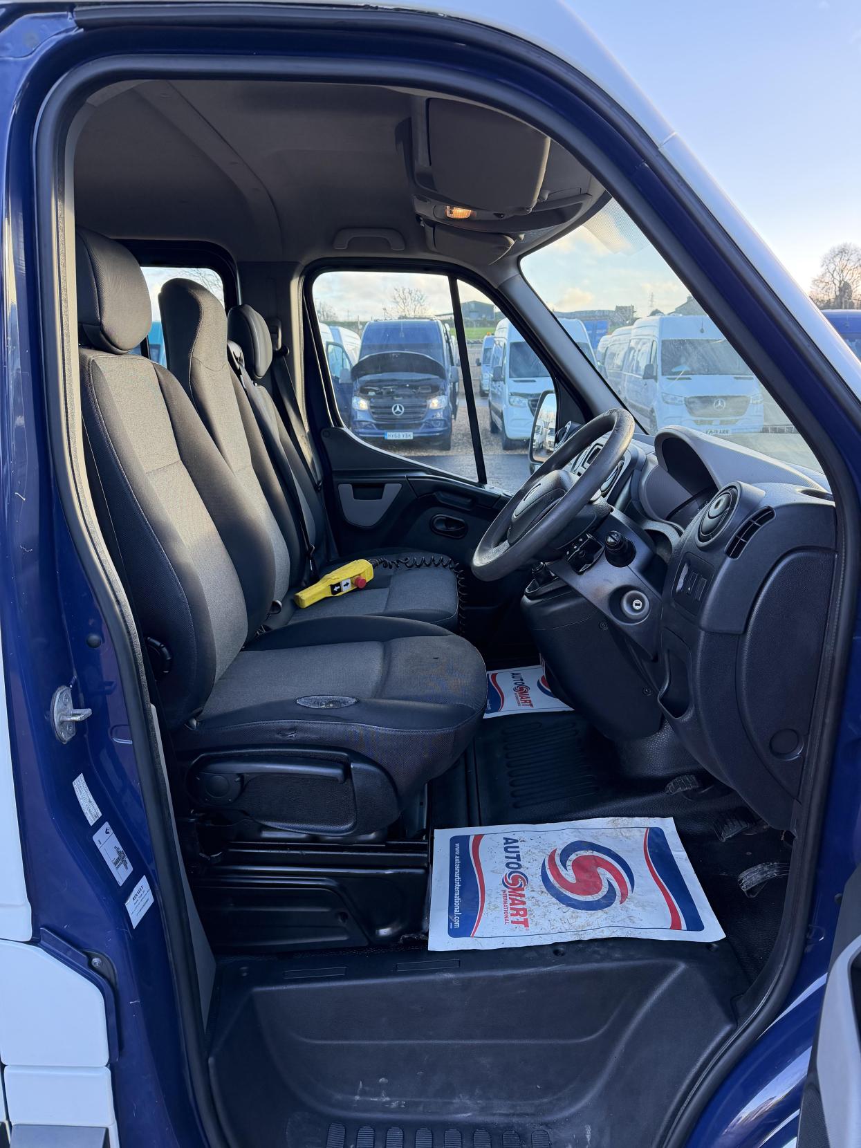 Renault Master 2.3 dCi 35 Business Tipper Double Cab 4dr Diesel Manual RWD LWB Euro 6 (TRW) (130 ps)