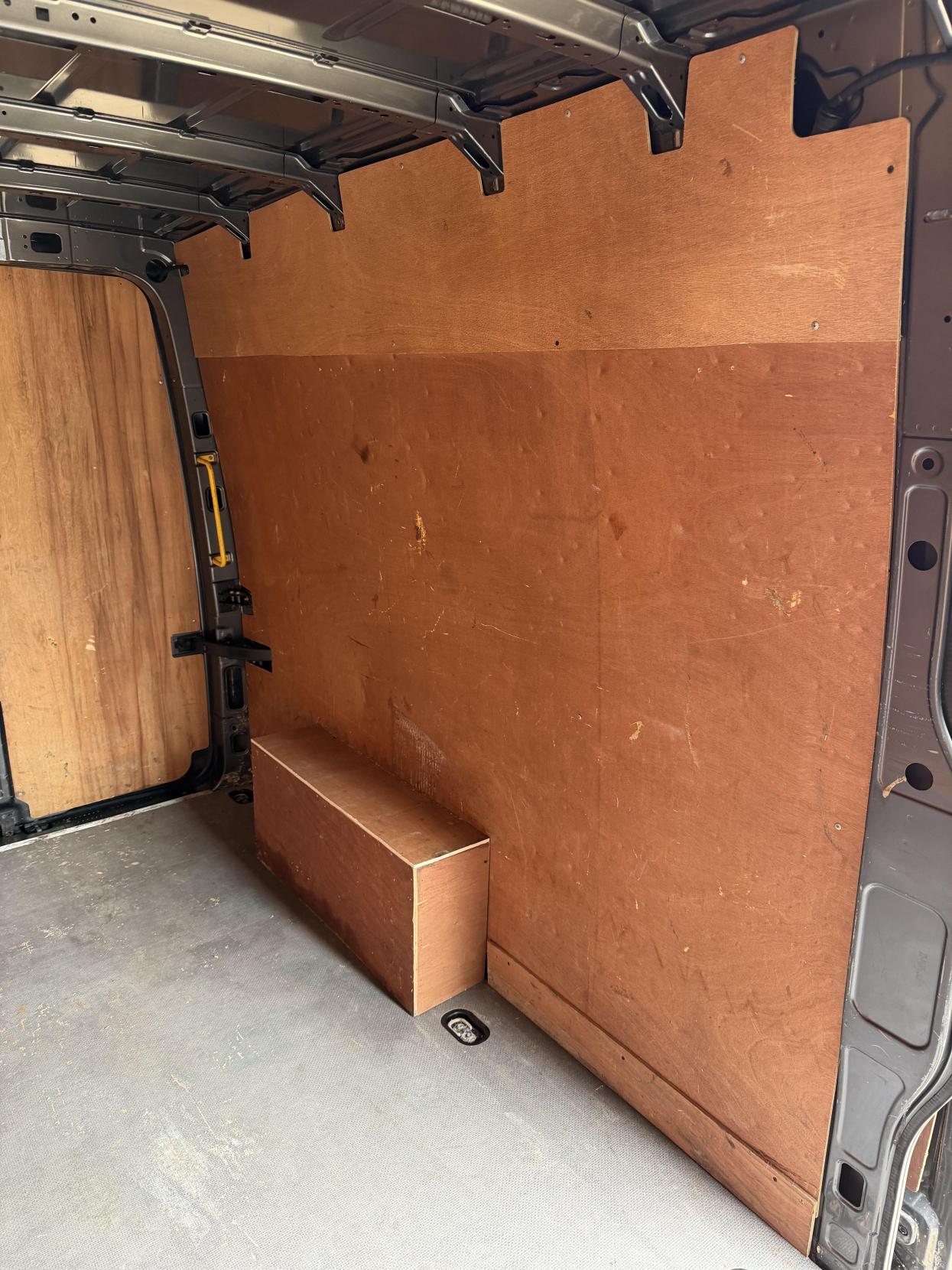 2019 Volkswagen Crafter 2.0 TDI CR35 Trendline Panel Van 5dr Diesel Manual FWD LWB High Roof Euro 6 (s/s) (140 ps) - Thumbnail 45