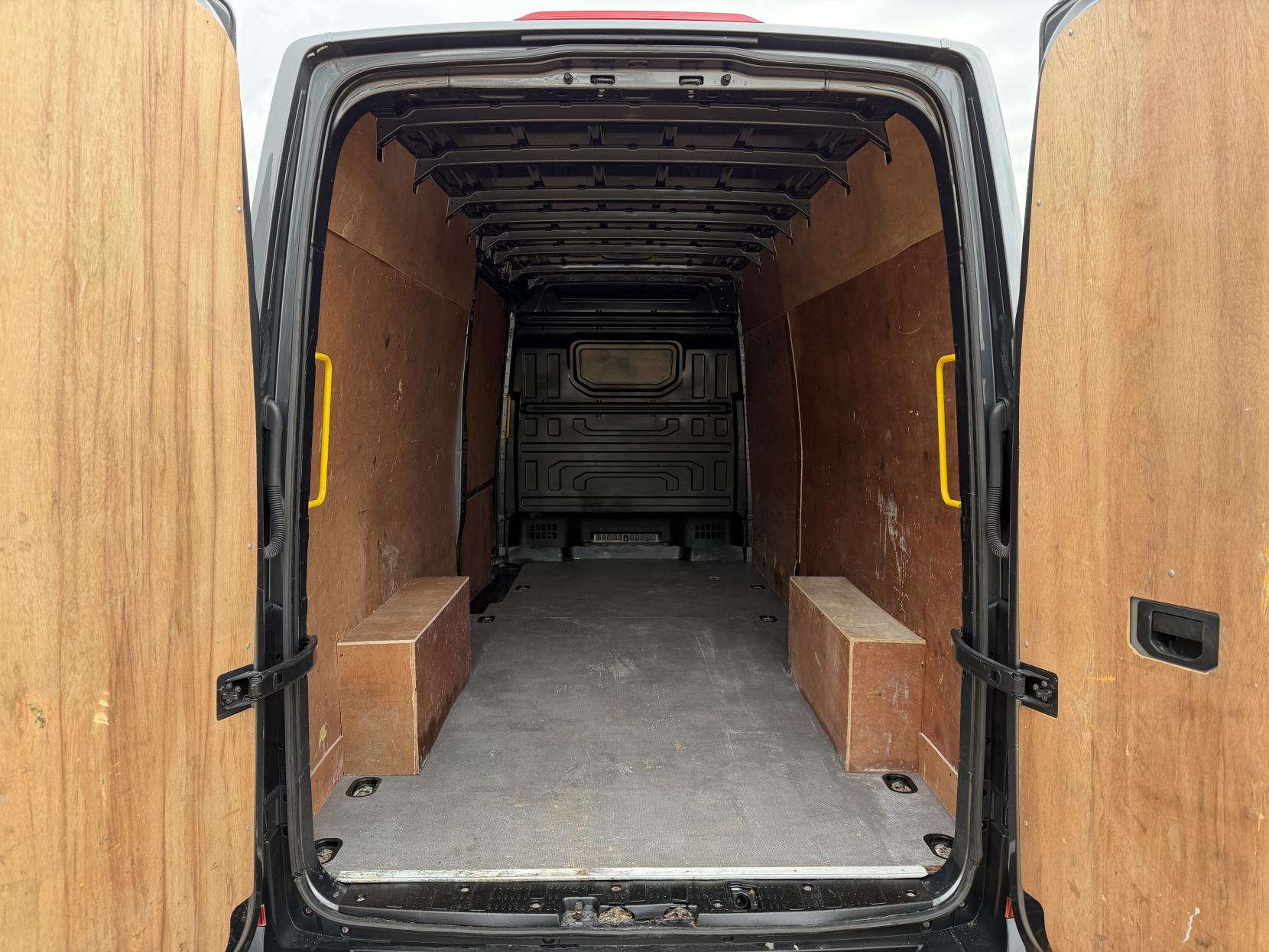 2019 Volkswagen Crafter 2.0 TDI CR35 Trendline Panel Van 5dr Diesel Manual FWD LWB High Roof Euro 6 (s/s) (140 ps) - Thumbnail 3