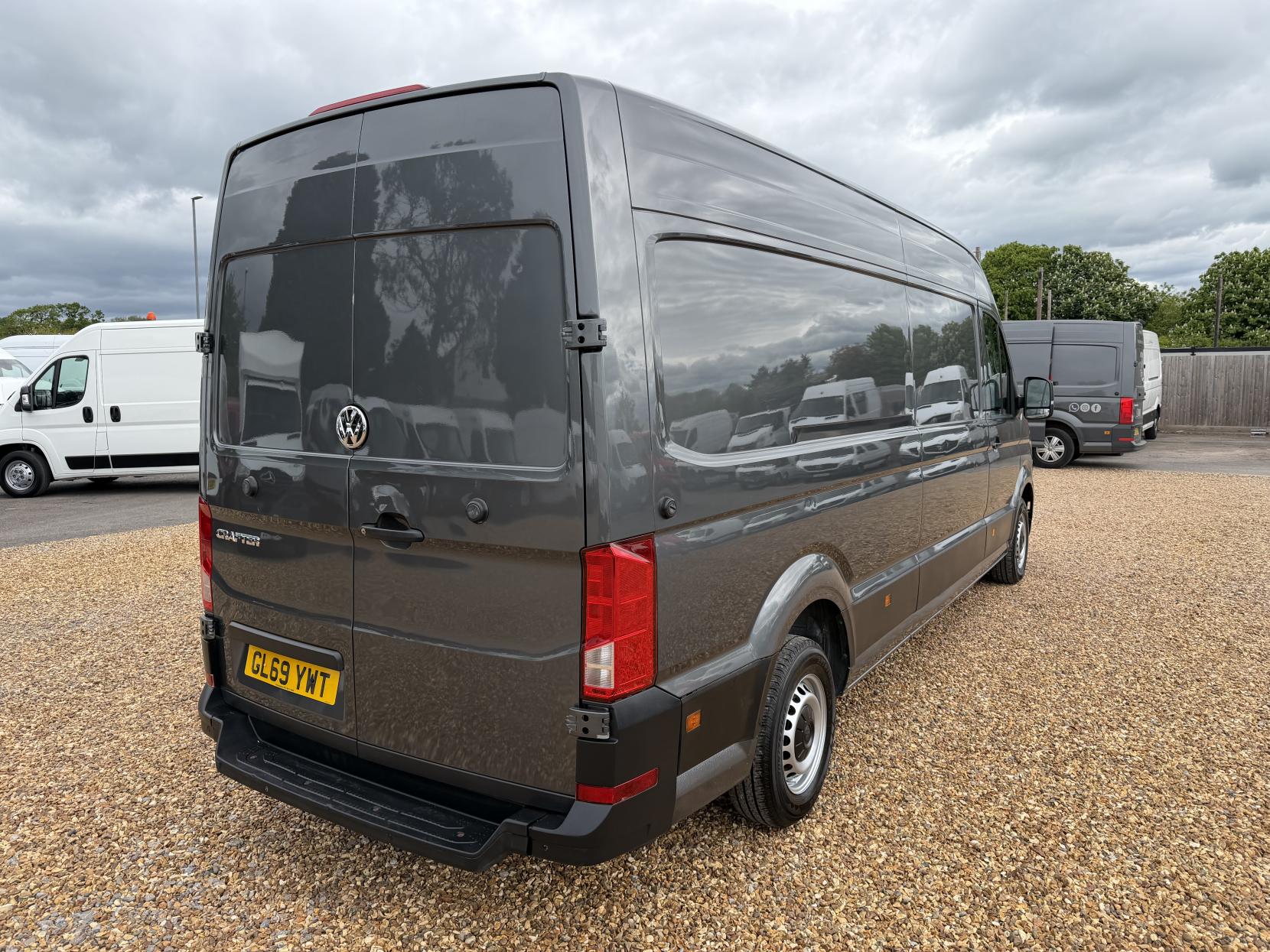 2019 Volkswagen Crafter 2.0 TDI CR35 Trendline Panel Van 5dr Diesel Manual FWD LWB High Roof Euro 6 (s/s) (140 ps) - Thumbnail 12