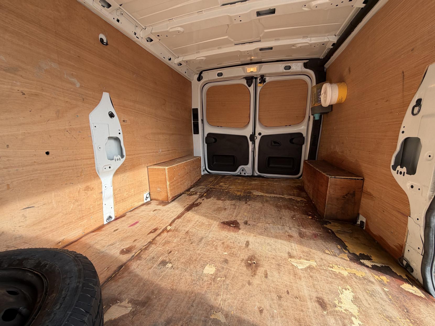 Renault Trafic 2.0 dCi ENERGY 30 Business Panel Van 5dr Diesel Manual LWB Standard Roof Euro 6 (s/s) (120 ps)