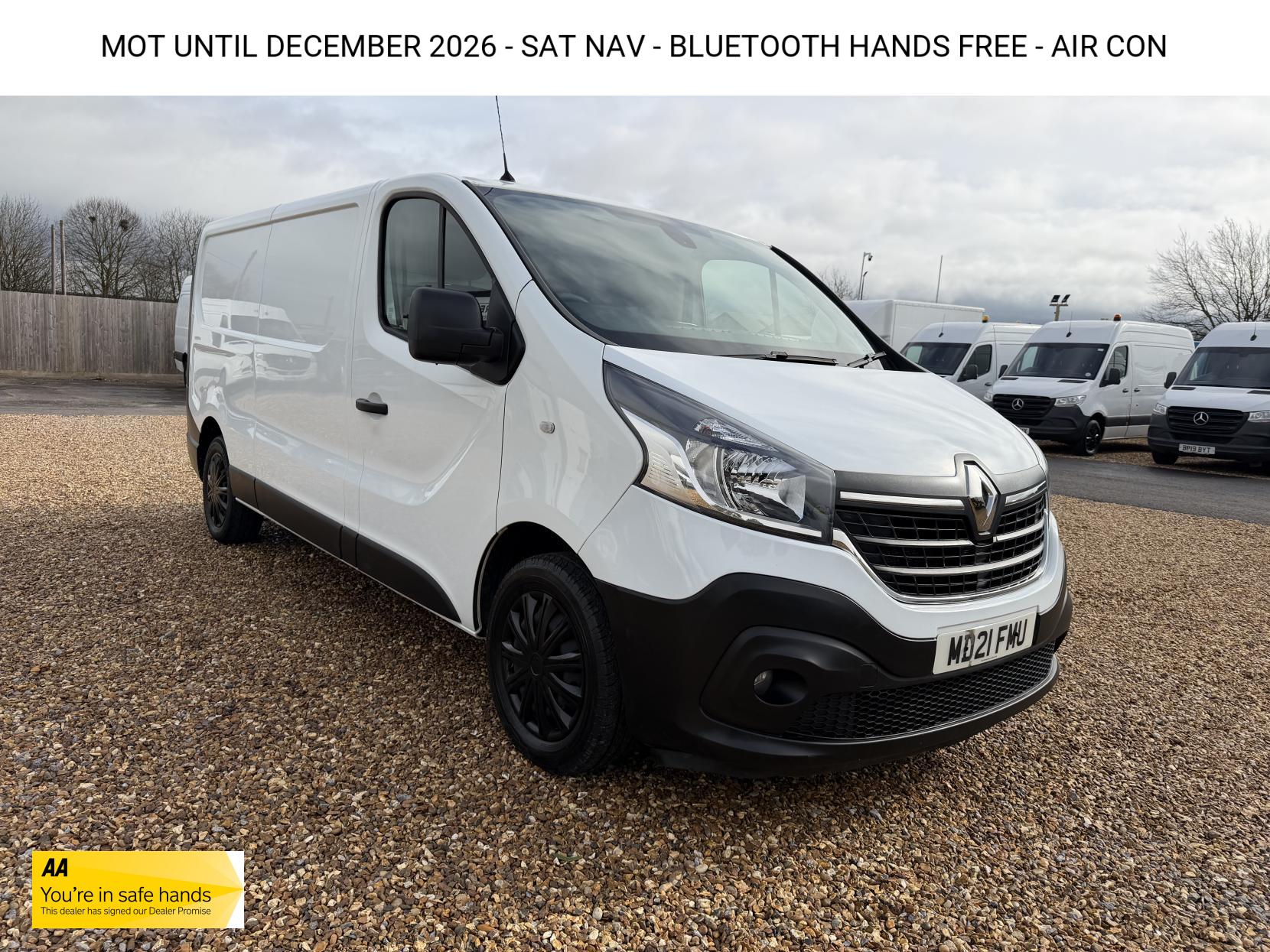Renault Trafic 2.0 dCi ENERGY 30 Business Panel Van 5dr Diesel Manual LWB Standard Roof Euro 6 (s/s) (120 ps)