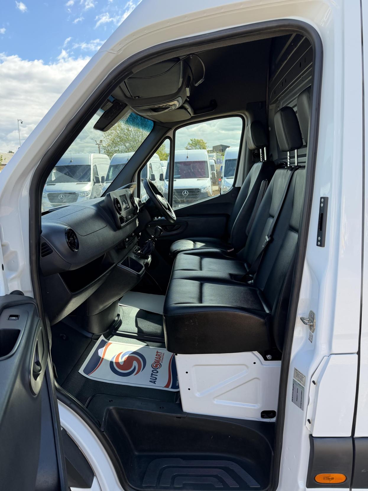 2021 Mercedes-Benz Sprinter 2.1 316 CDI Progressive Panel Van 5dr Diesel Manual RWD L2 H2 Euro 6 (s/s) (163 ps) - Thumbnail 26