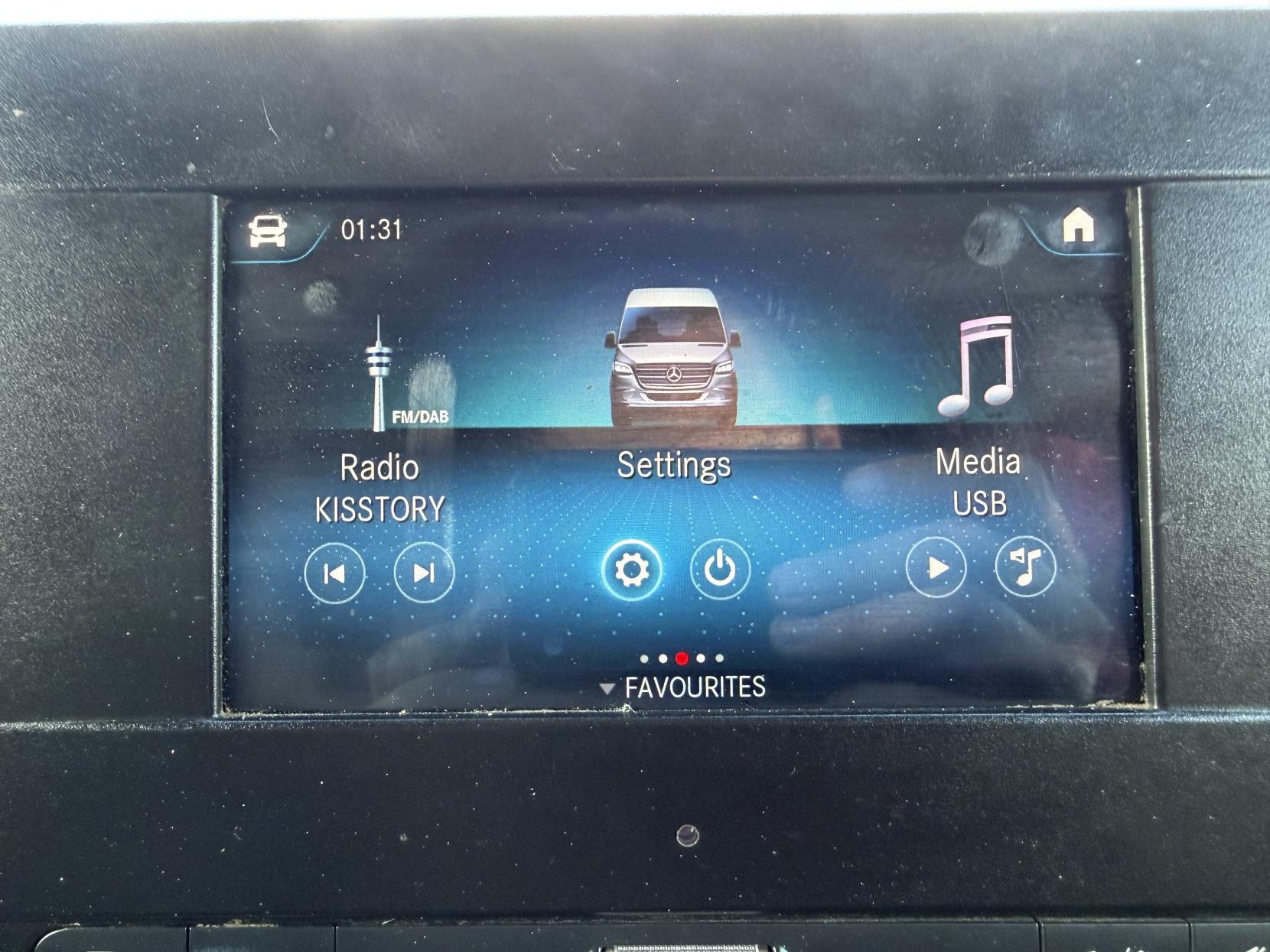 2021 Mercedes-Benz Sprinter 2.1 316 CDI Progressive Panel Van 5dr Diesel Manual RWD L2 H2 Euro 6 (s/s) (163 ps) - Thumbnail 20