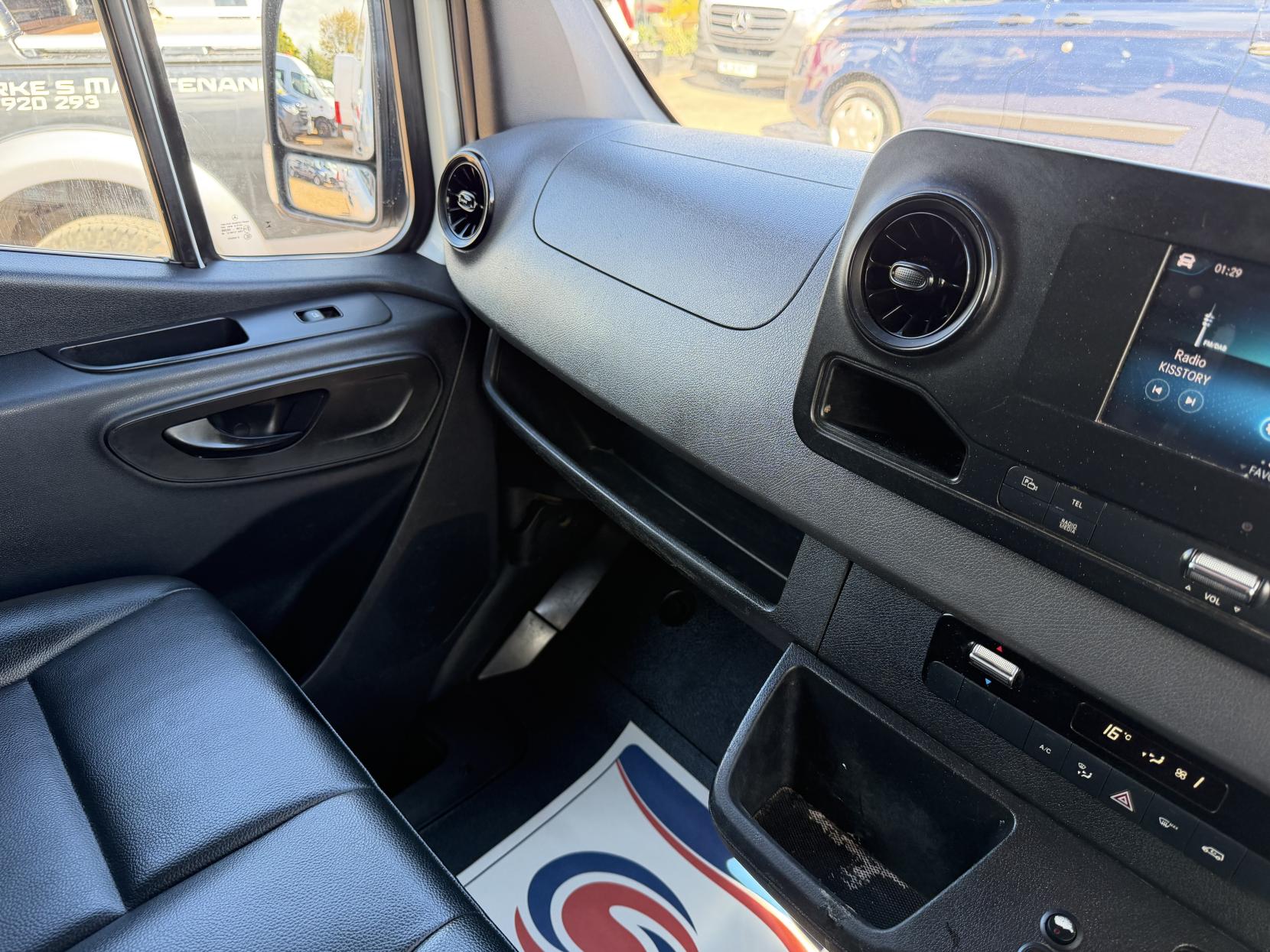 2021 Mercedes-Benz Sprinter 2.1 316 CDI Progressive Panel Van 5dr Diesel Manual RWD L2 H2 Euro 6 (s/s) (163 ps) - Thumbnail 27