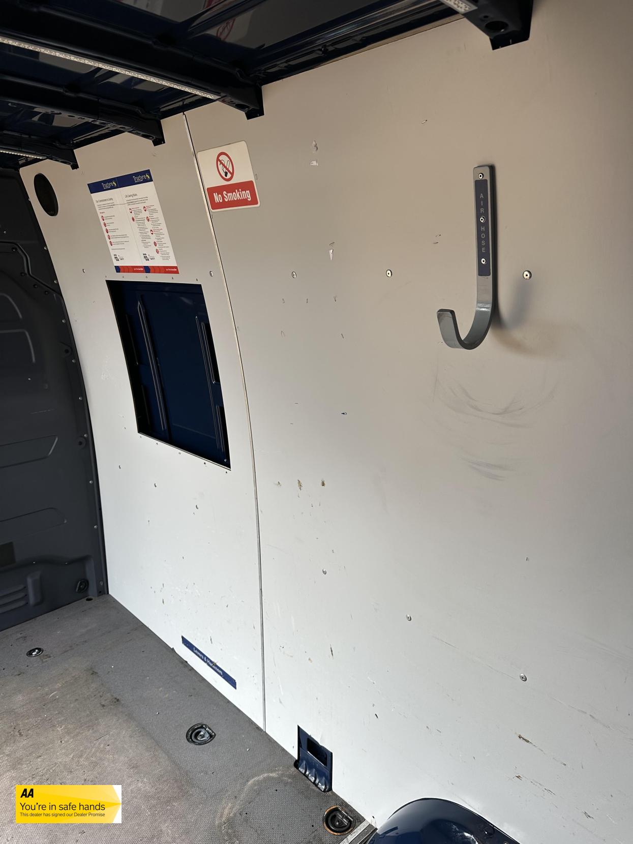Mercedes-Benz Sprinter 2.1 316 CDI Panel Van 5dr Diesel Manual RWD L2 H2 Euro 6 (163 ps)