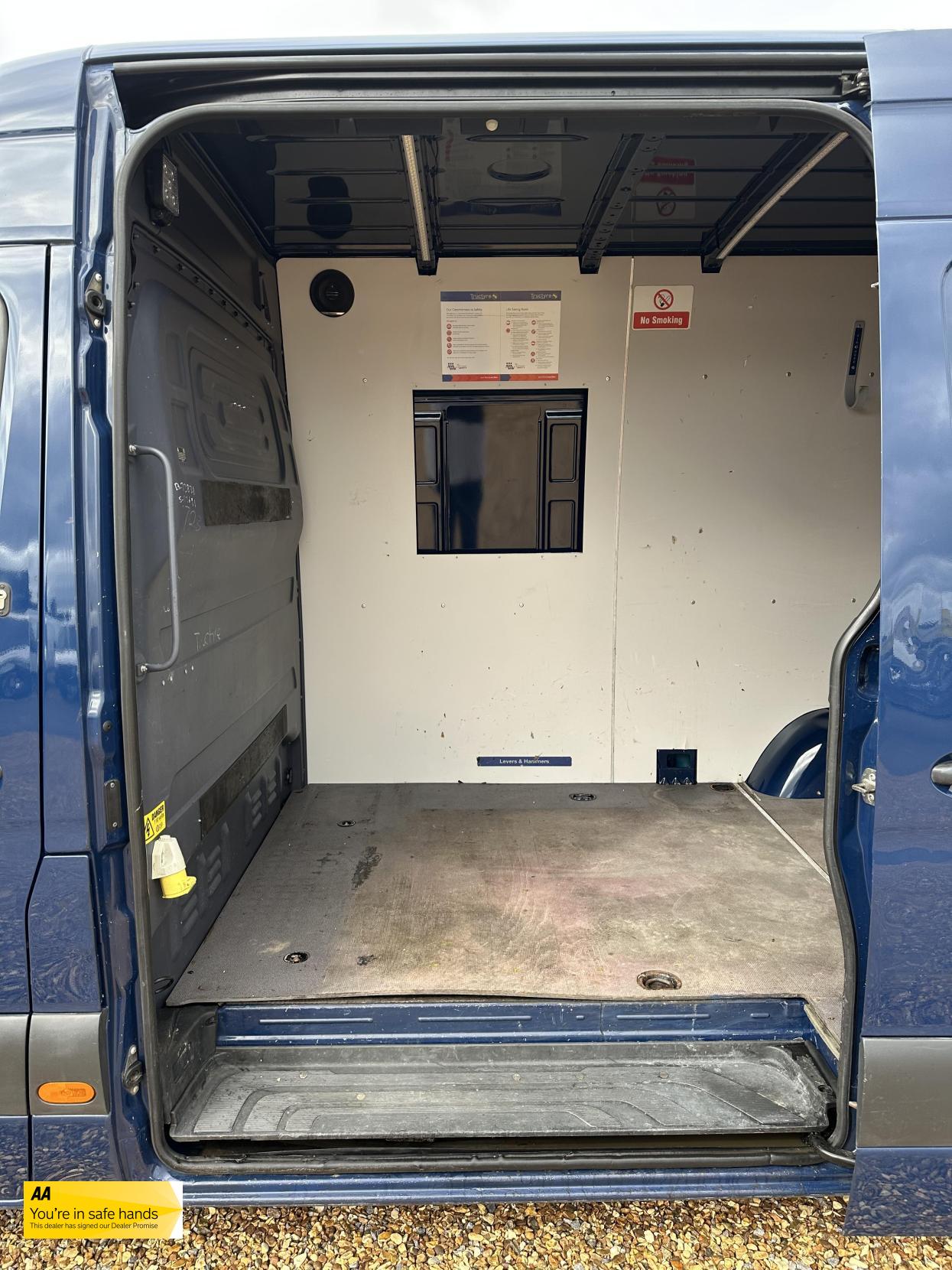 Mercedes-Benz Sprinter 2.1 316 CDI Panel Van 5dr Diesel Manual RWD L2 H2 Euro 6 (163 ps)