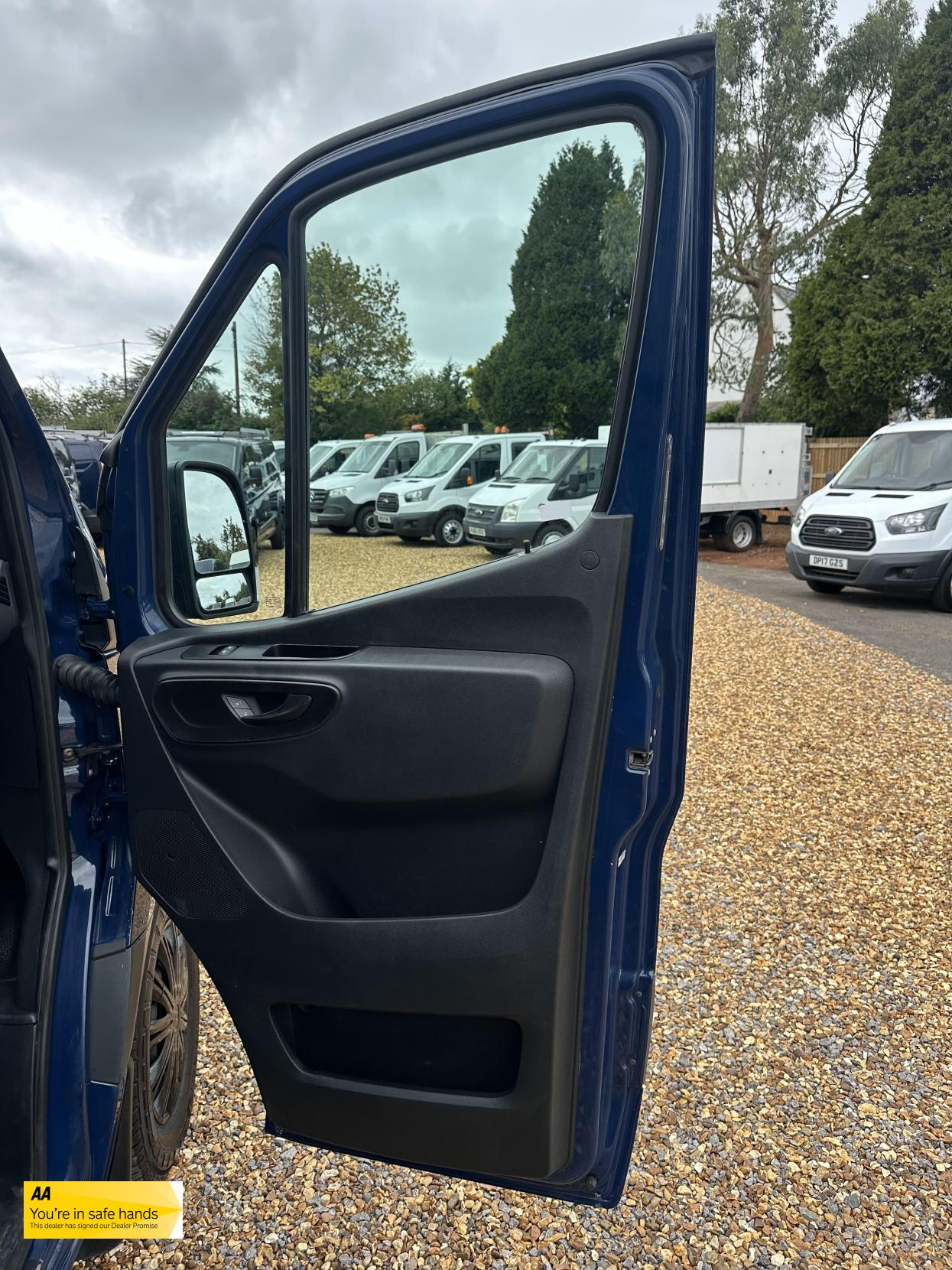 Mercedes-Benz Sprinter 2.1 316 CDI Panel Van 5dr Diesel Manual RWD L2 H2 Euro 6 (163 ps)