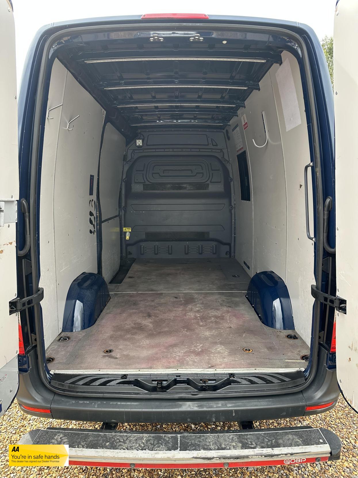 Mercedes-Benz Sprinter 2.1 316 CDI Panel Van 5dr Diesel Manual RWD L2 H2 Euro 6 (163 ps)