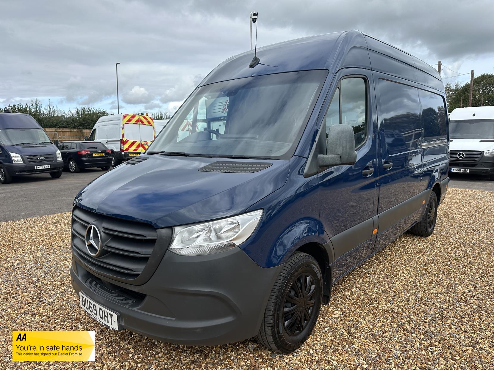 Mercedes-Benz Sprinter 2.1 316 CDI Panel Van 5dr Diesel Manual RWD L2 H2 Euro 6 (163 ps)