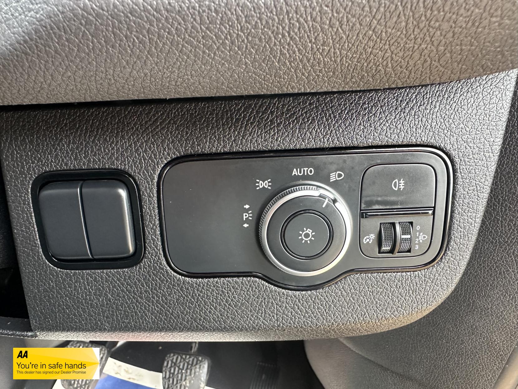 Mercedes-Benz Sprinter 2.1 316 CDI Panel Van 5dr Diesel Manual RWD L2 H2 Euro 6 (163 ps)