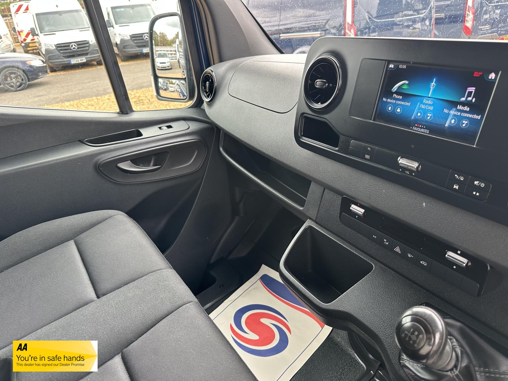 Mercedes-Benz Sprinter 2.1 316 CDI Panel Van 5dr Diesel Manual RWD L2 H2 Euro 6 (163 ps)