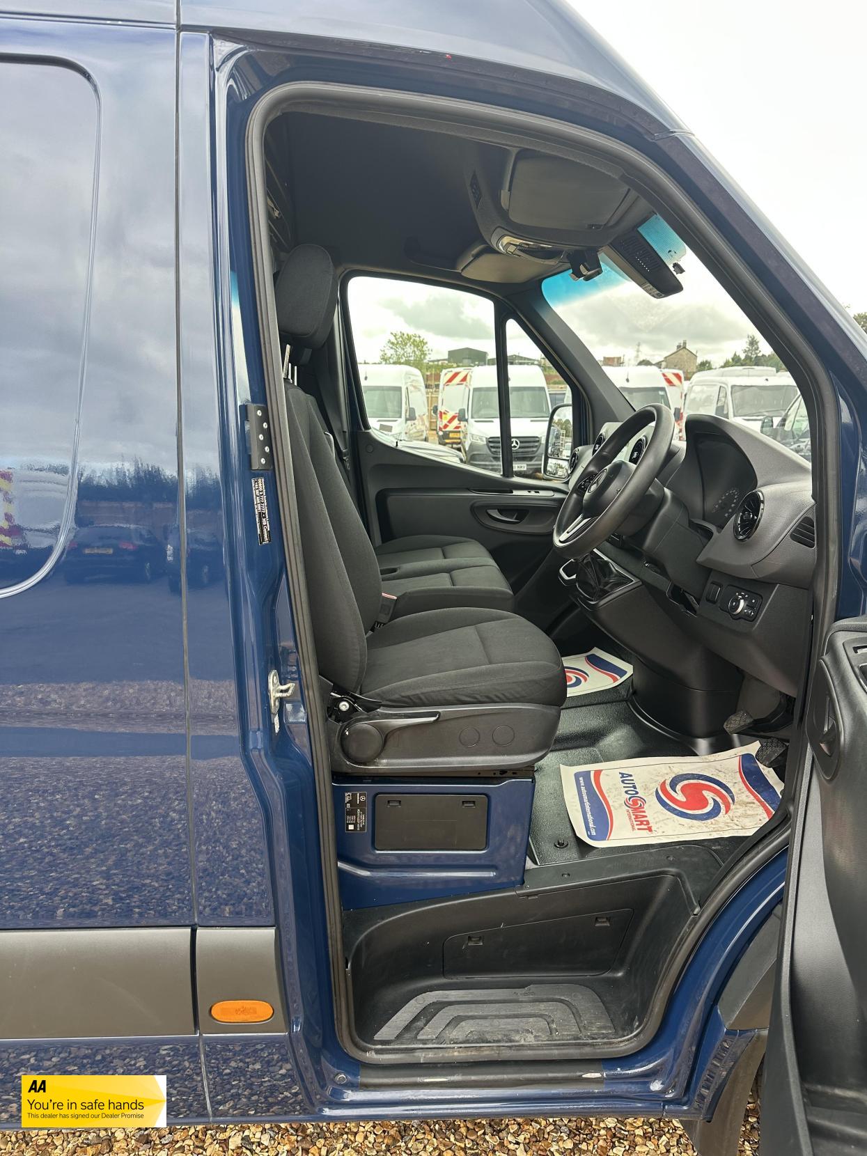 Mercedes-Benz Sprinter 2.1 316 CDI Panel Van 5dr Diesel Manual RWD L2 H2 Euro 6 (163 ps)