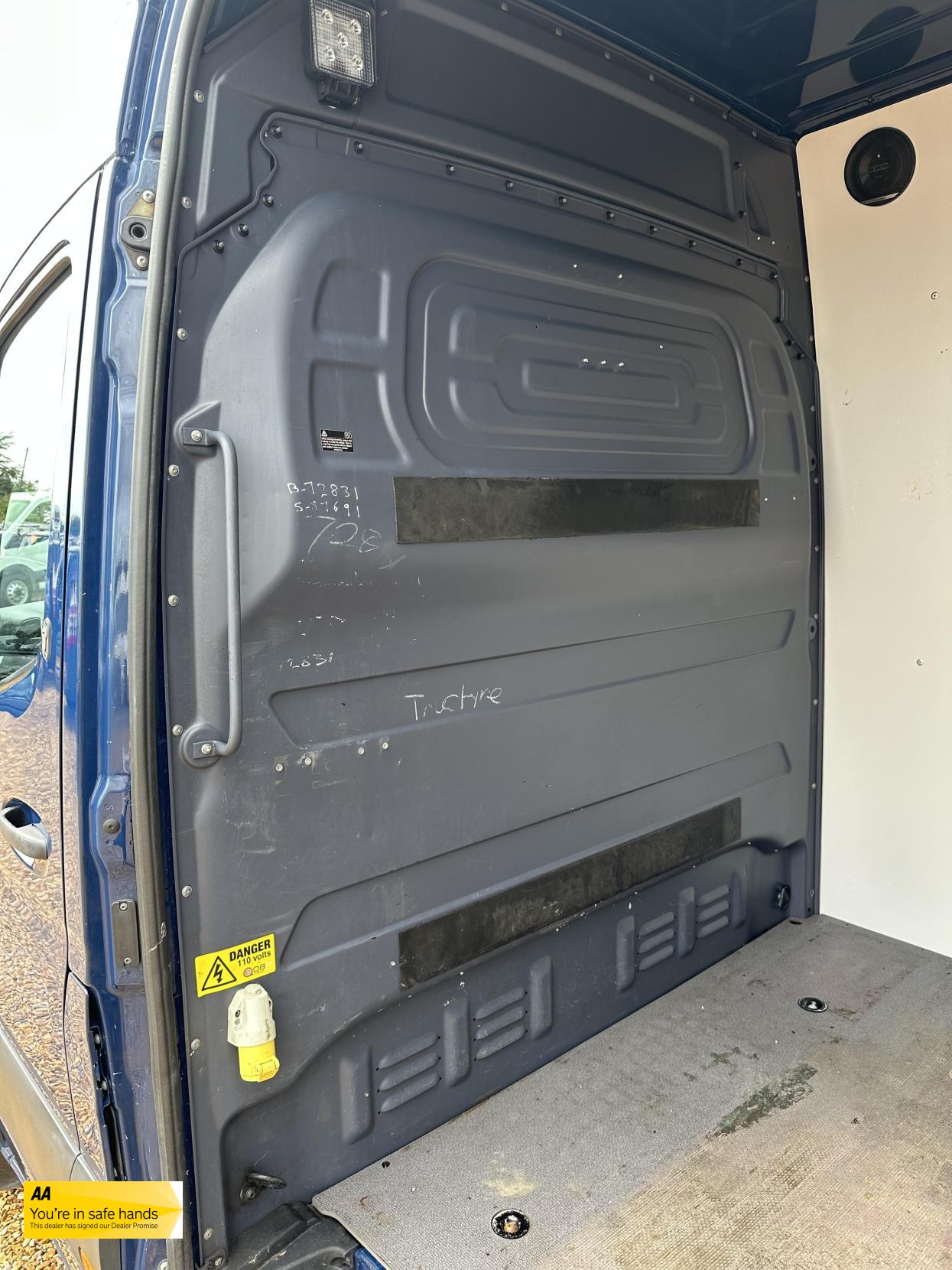 Mercedes-Benz Sprinter 2.1 316 CDI Panel Van 5dr Diesel Manual RWD L2 H2 Euro 6 (163 ps)