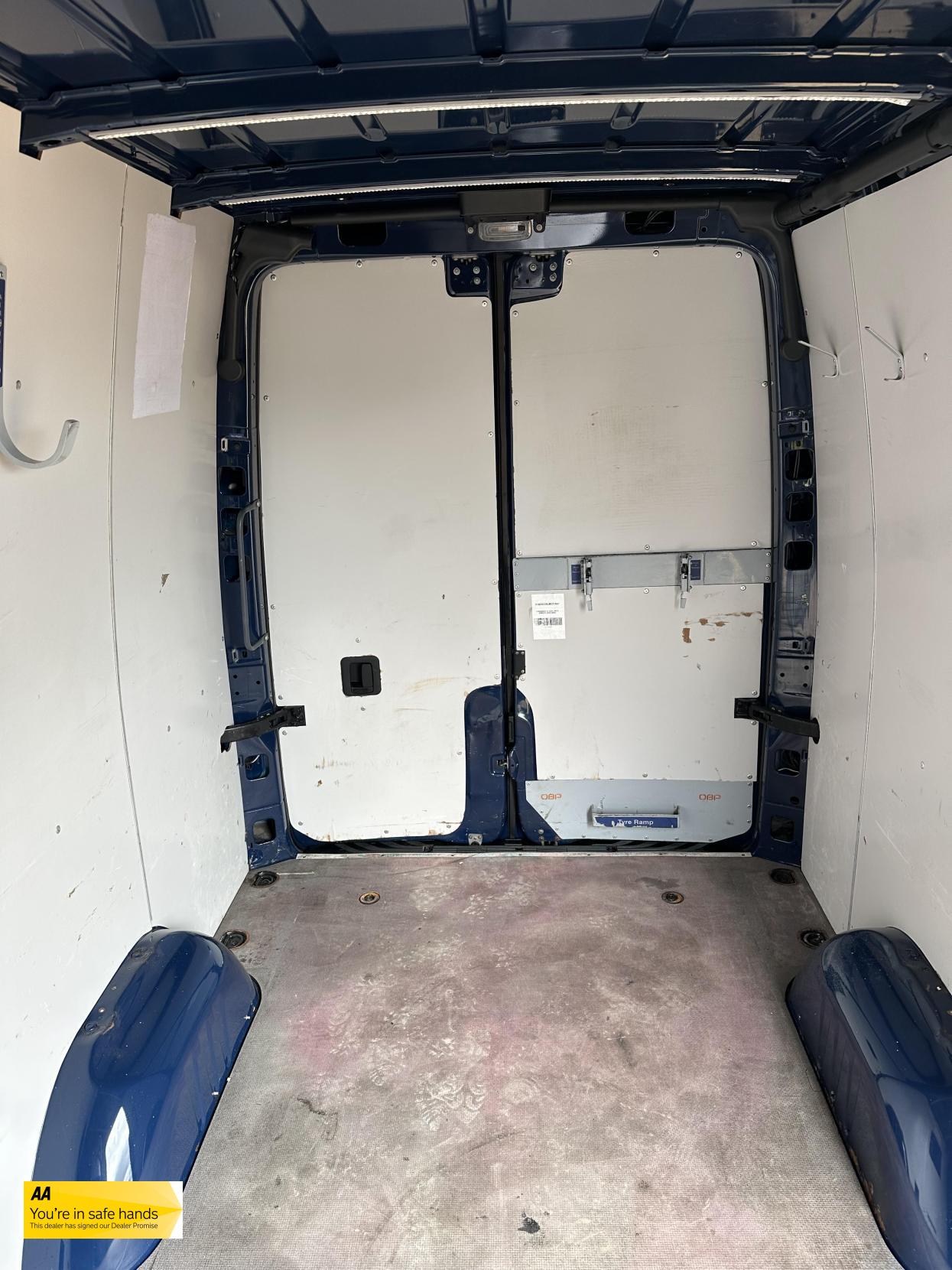 Mercedes-Benz Sprinter 2.1 316 CDI Panel Van 5dr Diesel Manual RWD L2 H2 Euro 6 (163 ps)