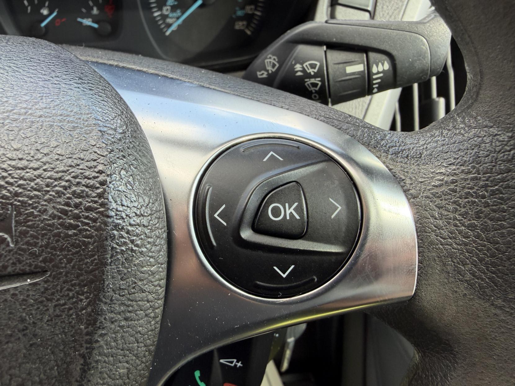 2015 Ford Transit Custom 2.2 TDCi 310 Panel Van 5dr Diesel Manual L2 H1 (186 g/km, 123 bhp) - Thumbnail 22