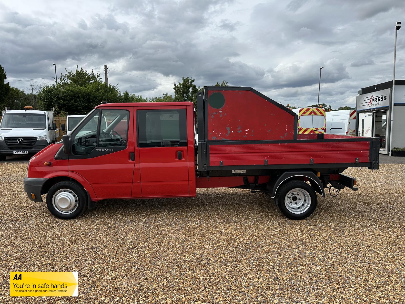 Ford Transit 2.4 TDCi 350 Duratorq Chassis Cab 4dr Diesel Manual RWD L3 (DRW) (113 bhp)