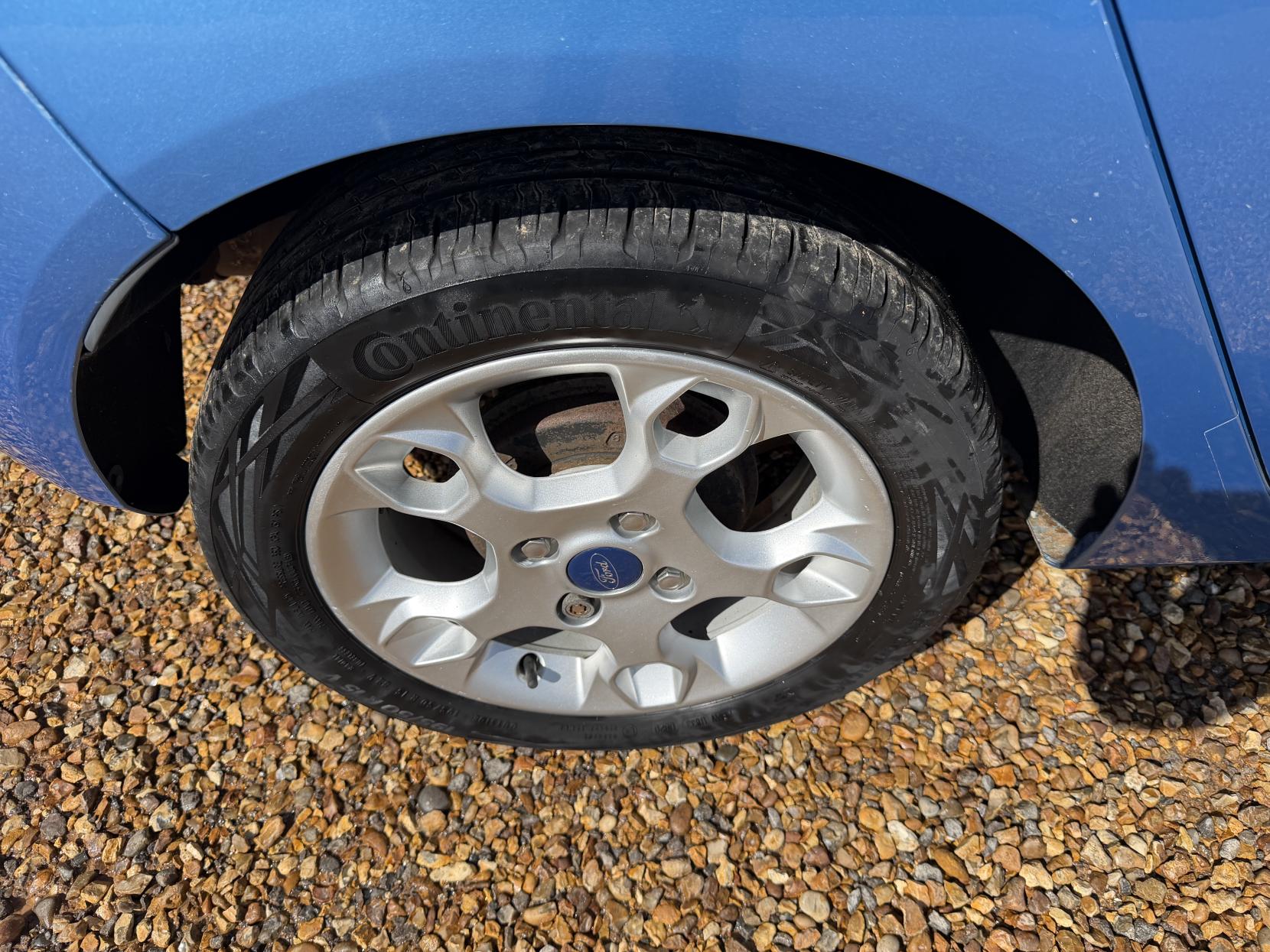 2011 Ford Fiesta 1.4 Zetec Hatchback 5dr Petrol Automatic (154 g/km, 94 bhp) - Thumbnail 38