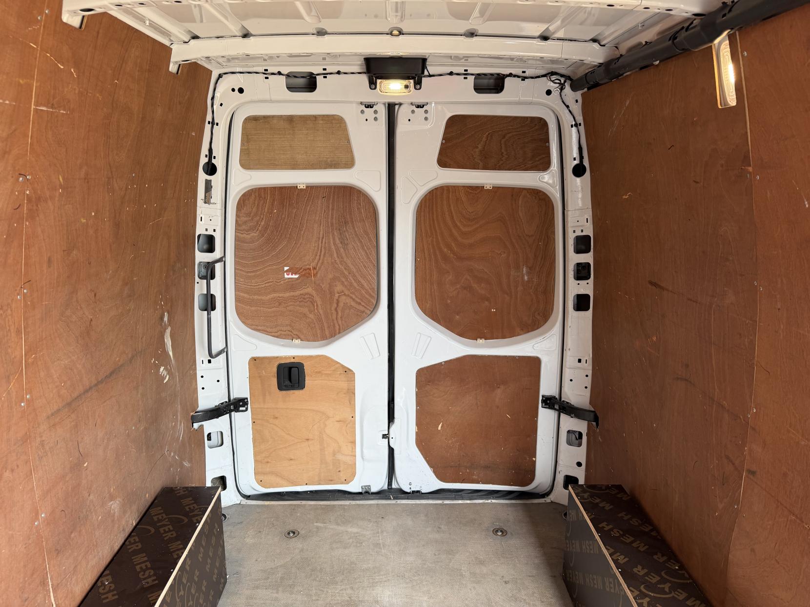 2020 Mercedes-Benz Sprinter 2.1 316 CDI Panel Van 5dr Diesel Manual RWD L2 H2 Euro 6 (163 ps) - Thumbnail 19