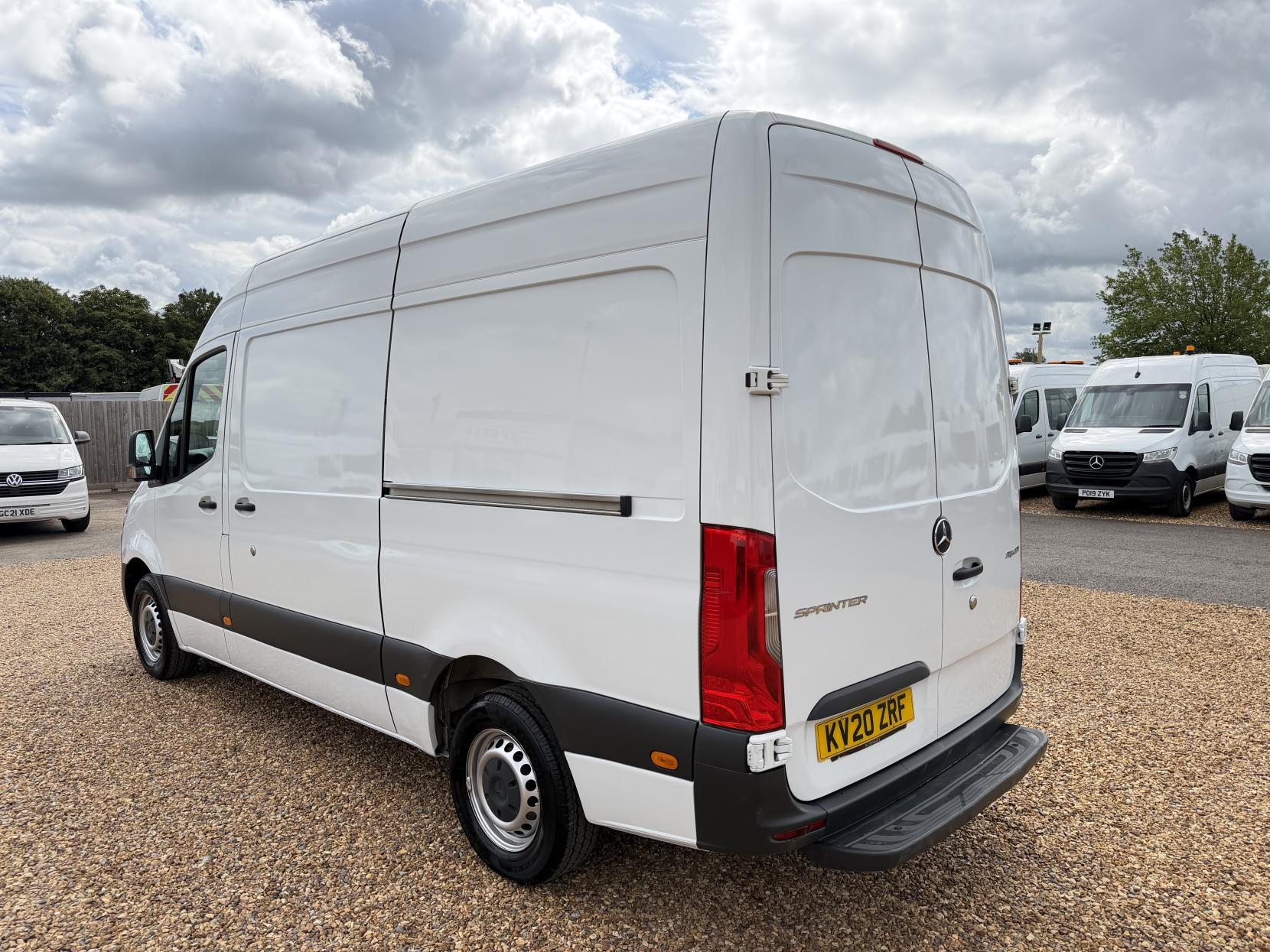 2020 Mercedes-Benz Sprinter 2.1 316 CDI Panel Van 5dr Diesel Manual RWD L2 H2 Euro 6 (163 ps) - Thumbnail 9