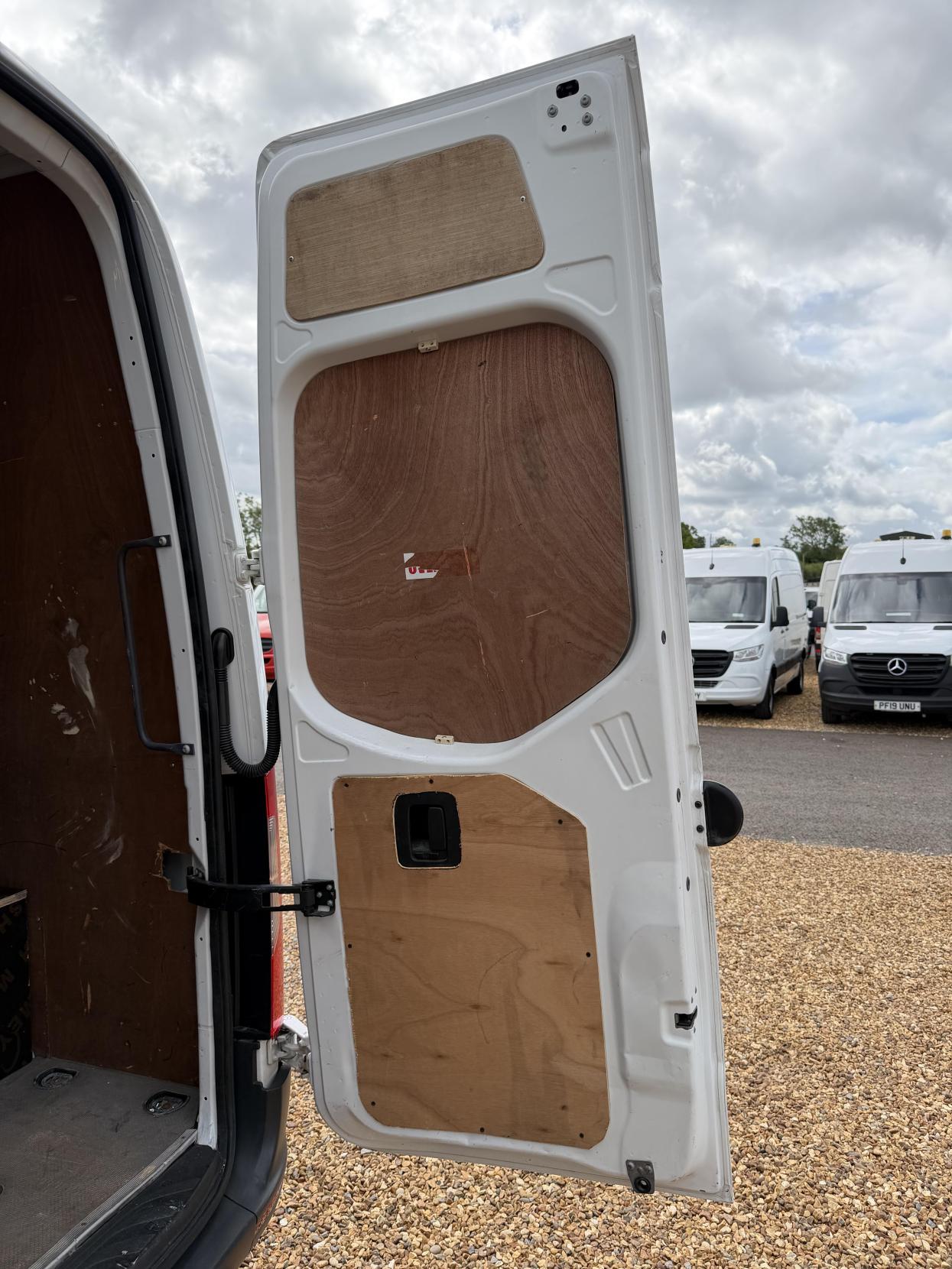2020 Mercedes-Benz Sprinter 2.1 316 CDI Panel Van 5dr Diesel Manual RWD L2 H2 Euro 6 (163 ps) - Thumbnail 31