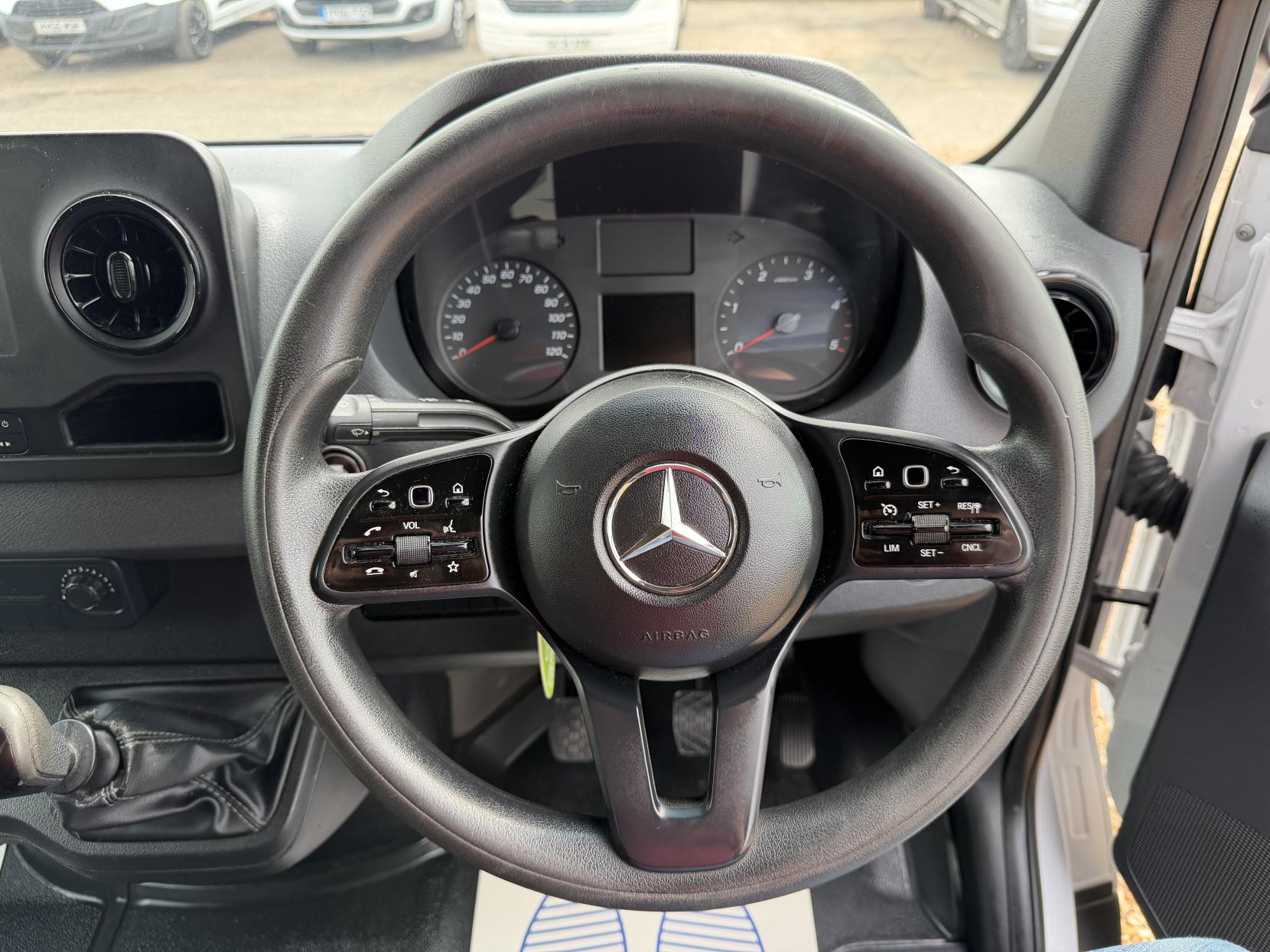 2020 Mercedes-Benz Sprinter 2.1 316 CDI Panel Van 5dr Diesel Manual RWD L2 H2 Euro 6 (163 ps) - Thumbnail 35
