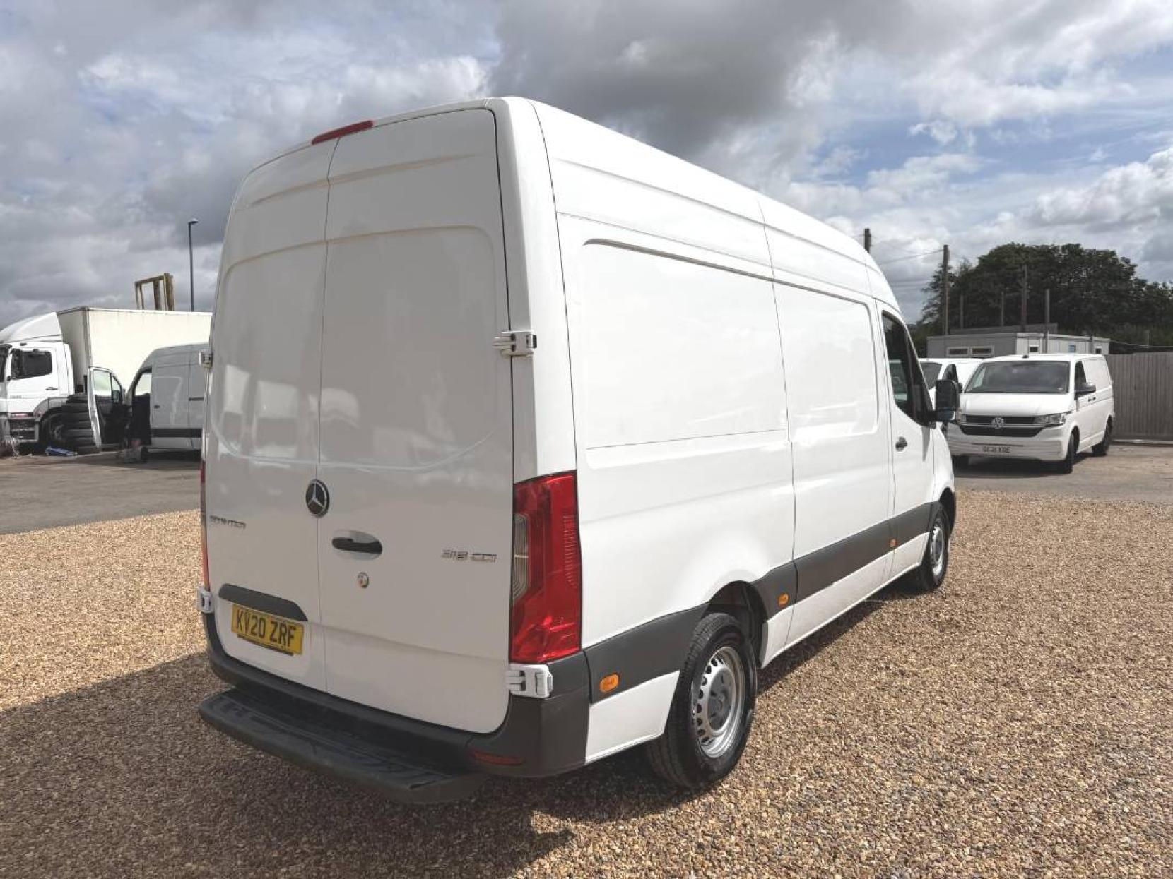 2020 Mercedes-Benz Sprinter 2.1 316 CDI Panel Van 5dr Diesel Manual RWD L2 H2 Euro 6 (163 ps) - Thumbnail 11