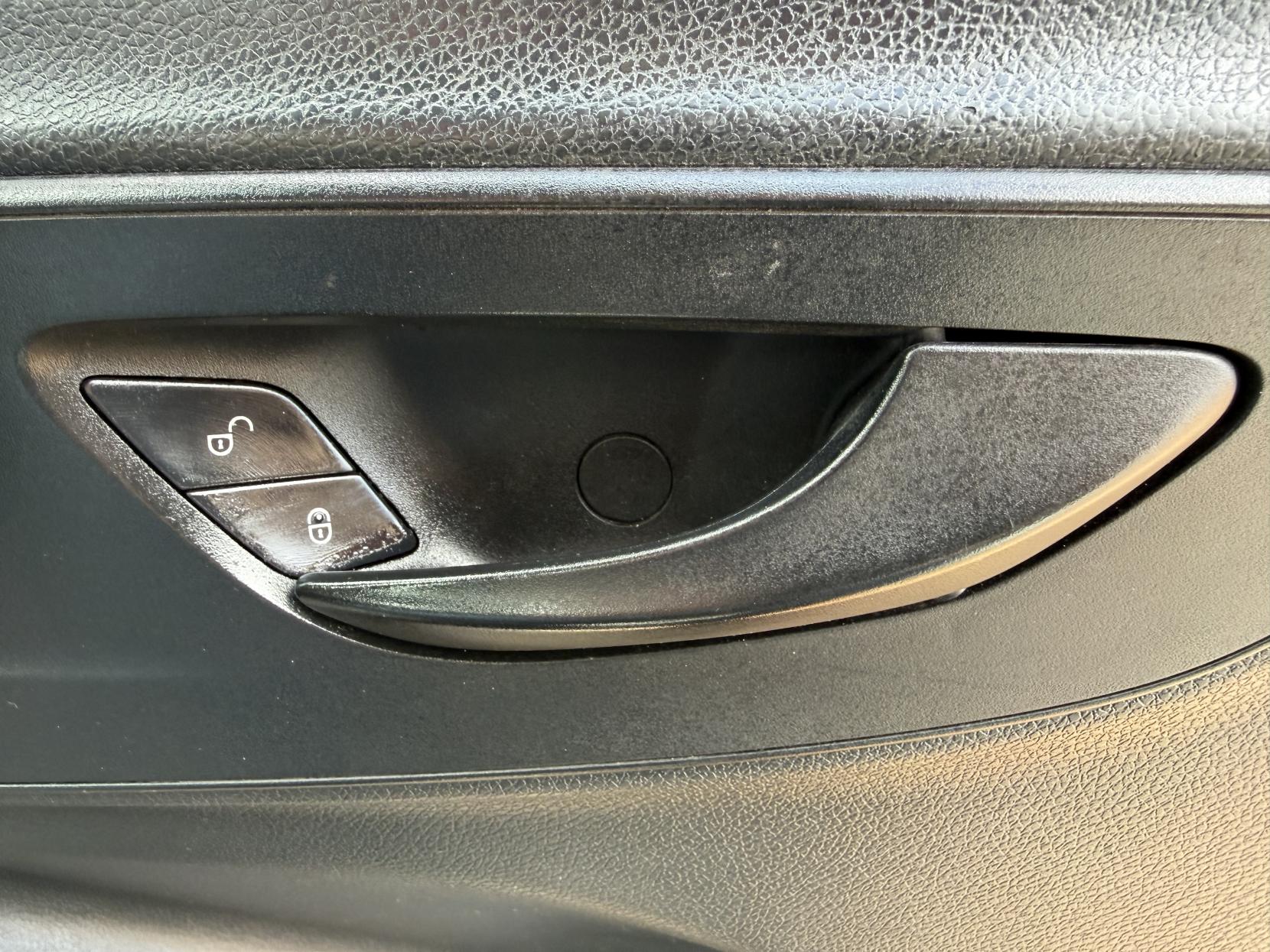 2020 Mercedes-Benz Sprinter 2.1 316 CDI Panel Van 5dr Diesel Manual RWD L2 H2 Euro 6 (163 ps) - Thumbnail 32