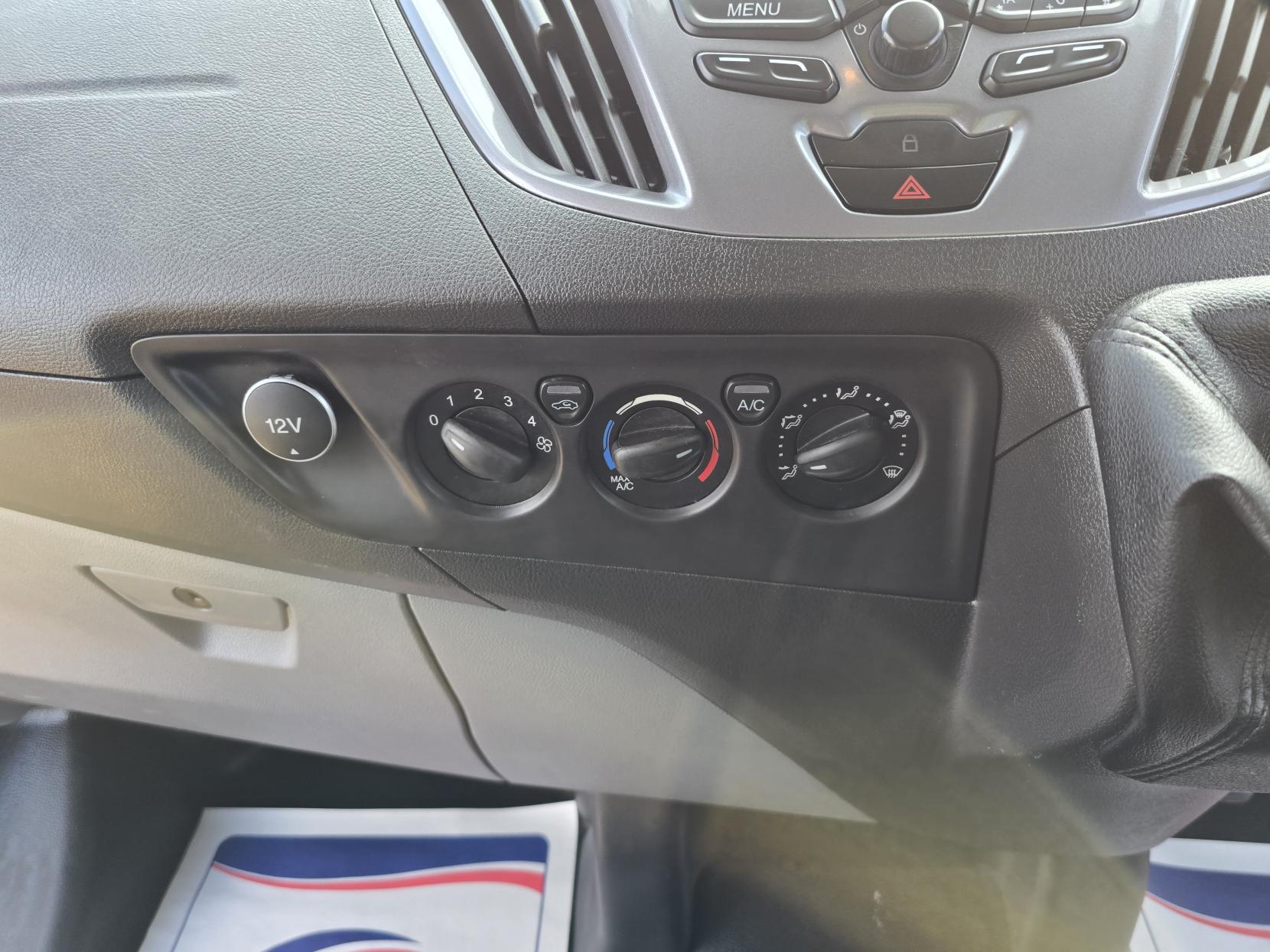 Ford Transit Custom 2.0 TDCi 270 Limited Panel Van 5dr Diesel Manual L1 H1 (157 g/km, 128 bhp)
