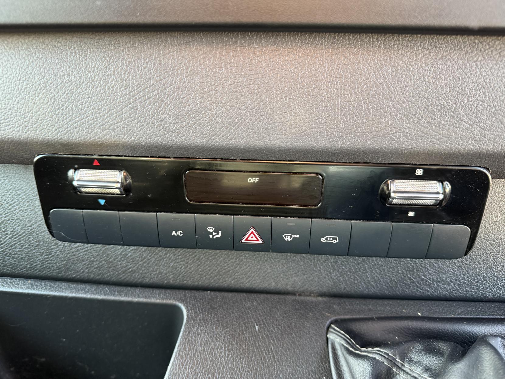 Mercedes-Benz Sprinter 2.0 317 CDI Progressive Panel Van 5dr Diesel Manual RWD L2 H2 Euro 6 (s/s) (170 ps)