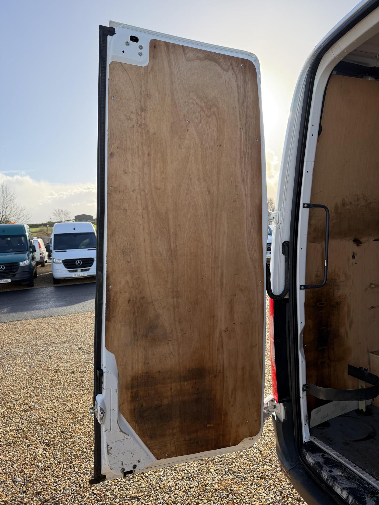 Mercedes-Benz Sprinter 2.0 317 CDI Progressive Panel Van 5dr Diesel Manual RWD L2 H2 Euro 6 (s/s) (170 ps)