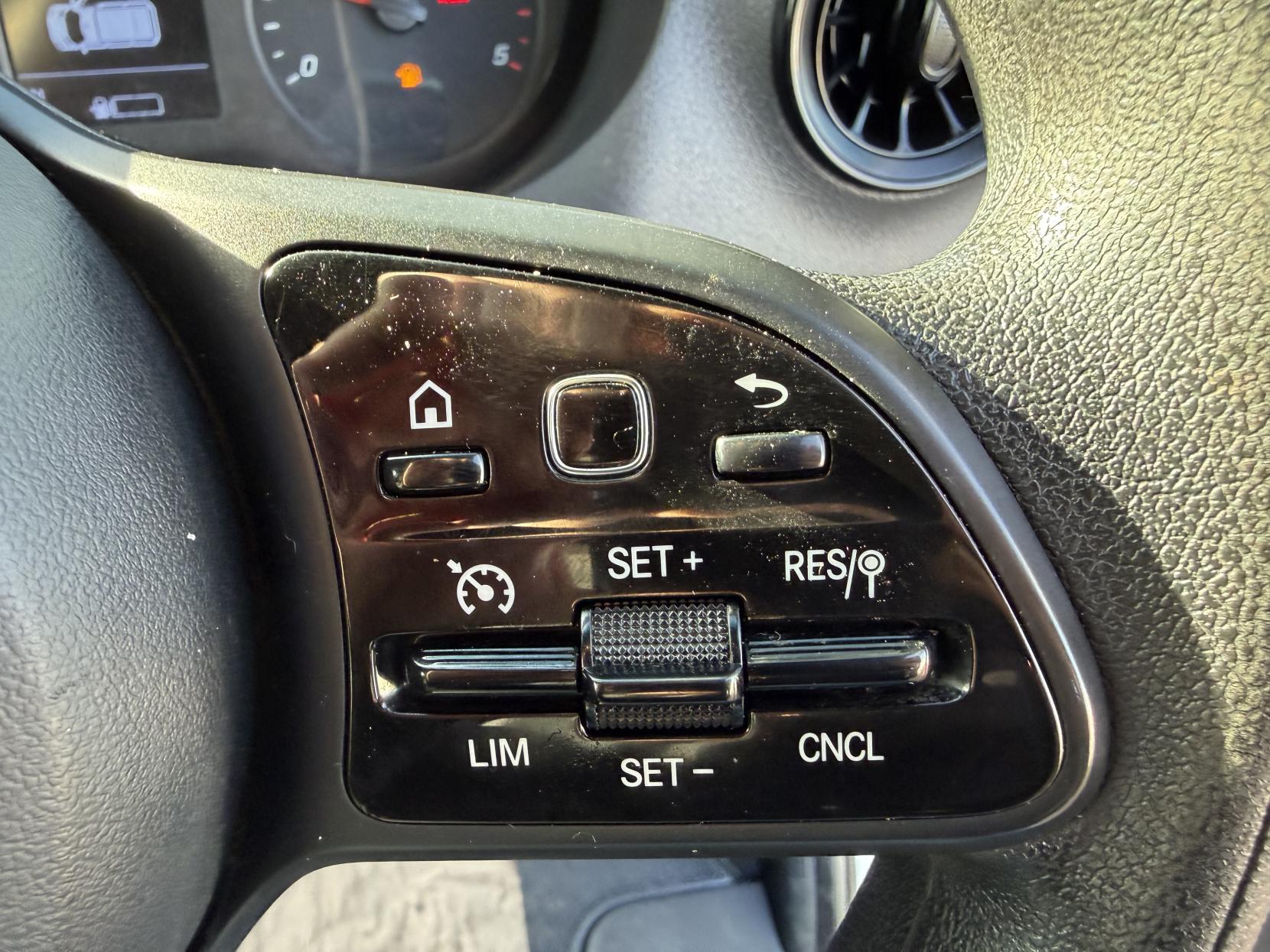 Mercedes-Benz Sprinter 2.0 317 CDI Progressive Panel Van 5dr Diesel Manual RWD L2 H2 Euro 6 (s/s) (170 ps)