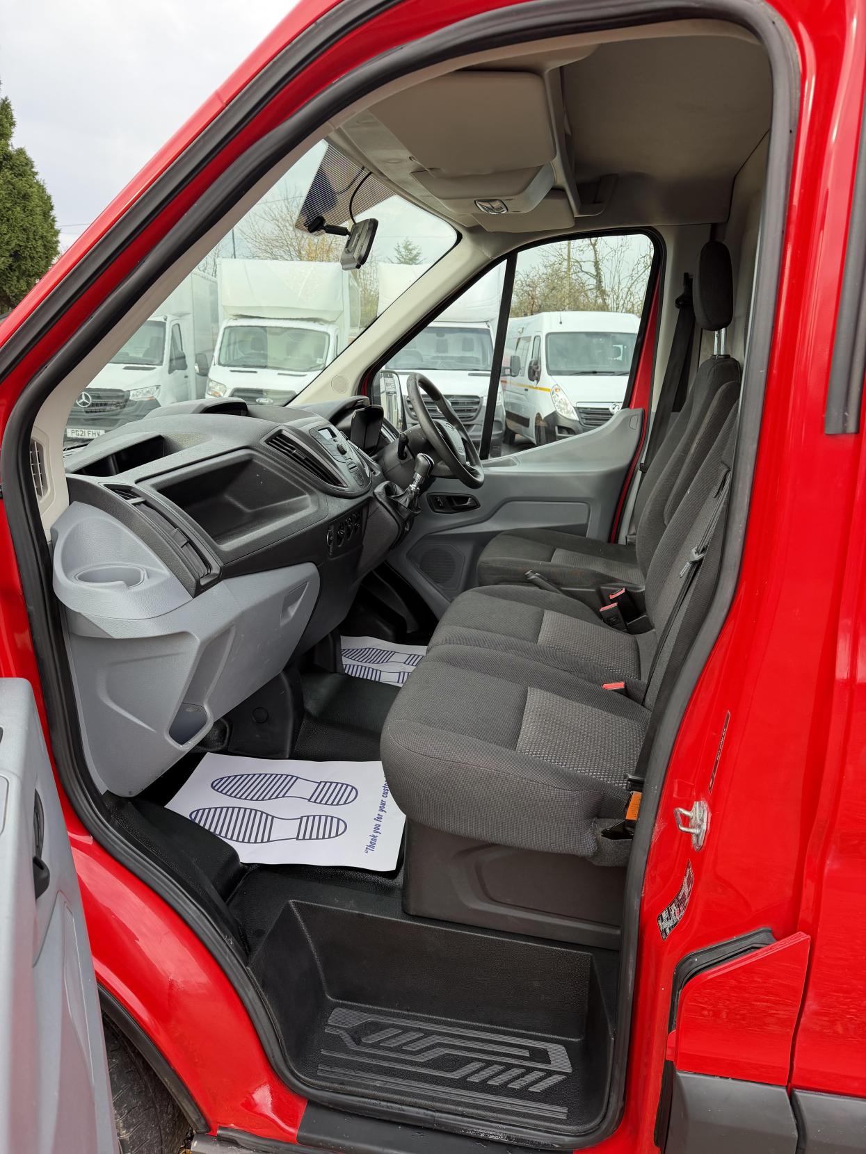 Ford Transit 2.2 TDCi 350 Panel Van 5dr Diesel Manual RWD L4 H3 Euro 5 (125 ps)