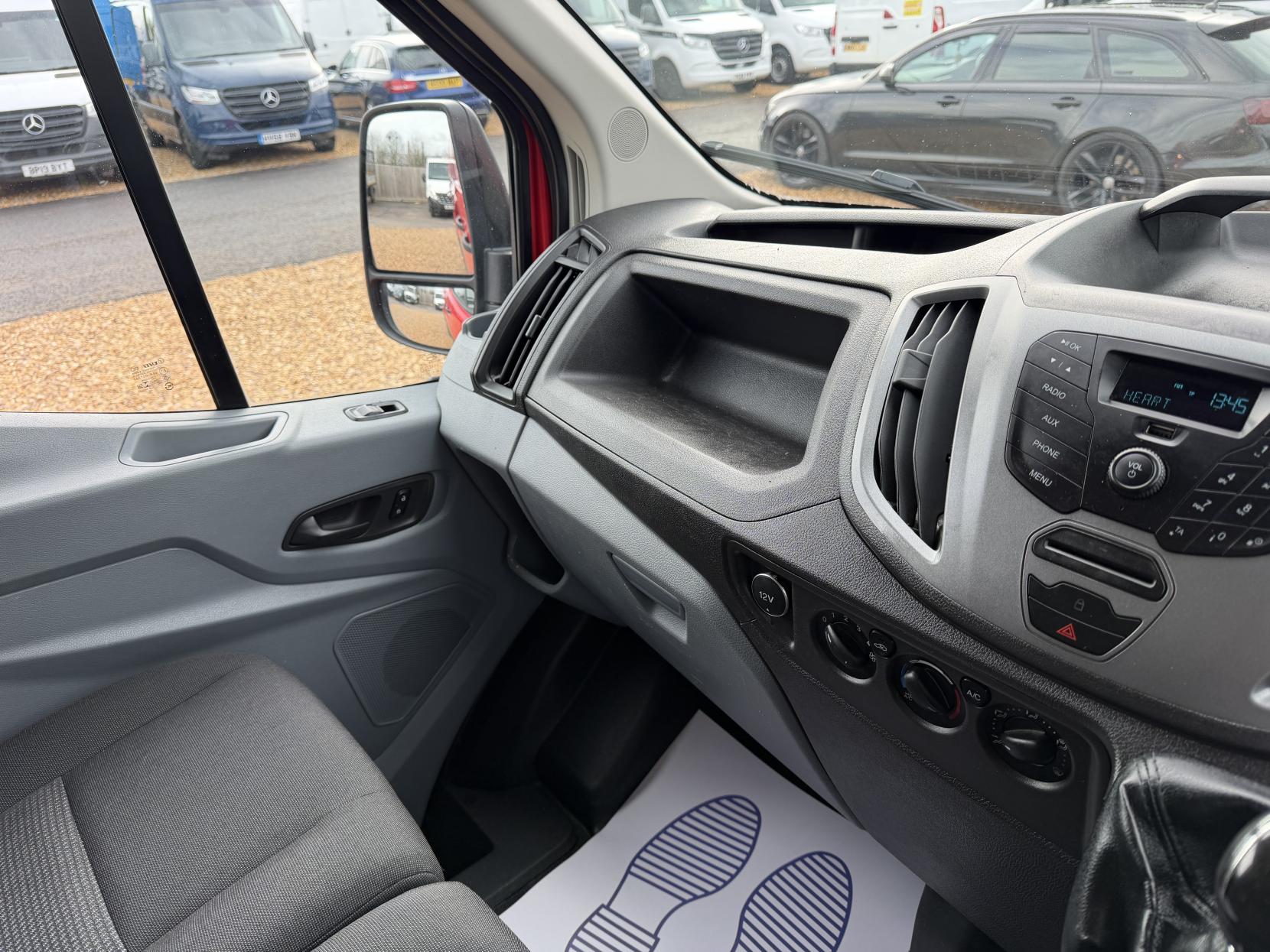 Ford Transit 2.2 TDCi 350 Panel Van 5dr Diesel Manual RWD L4 H3 Euro 5 (125 ps)