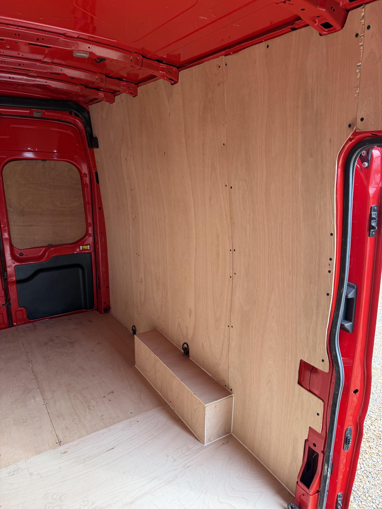 Ford Transit 2.2 TDCi 350 Panel Van 5dr Diesel Manual RWD L4 H3 Euro 5 (125 ps)