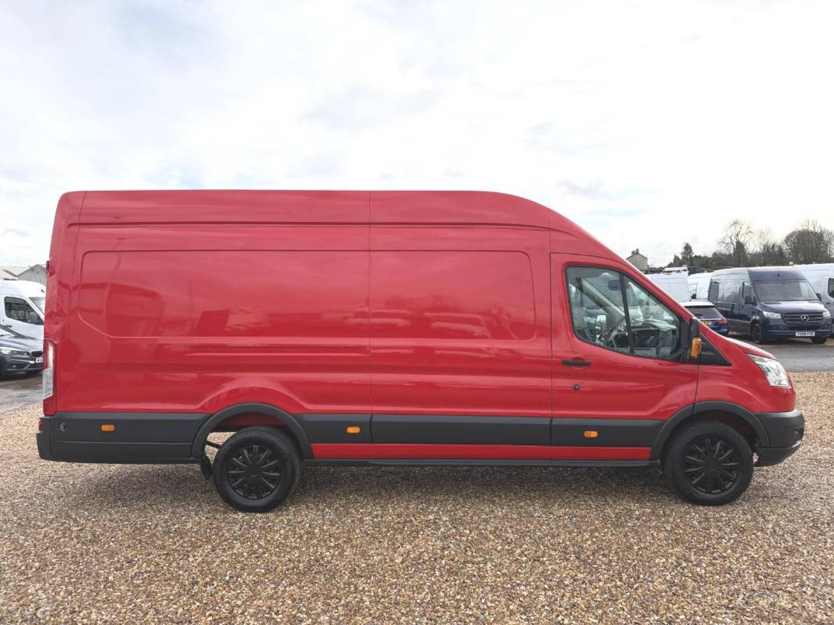 Ford Transit 2.2 TDCi 350 Panel Van 5dr Diesel Manual RWD L4 H3 Euro 5 (125 ps)