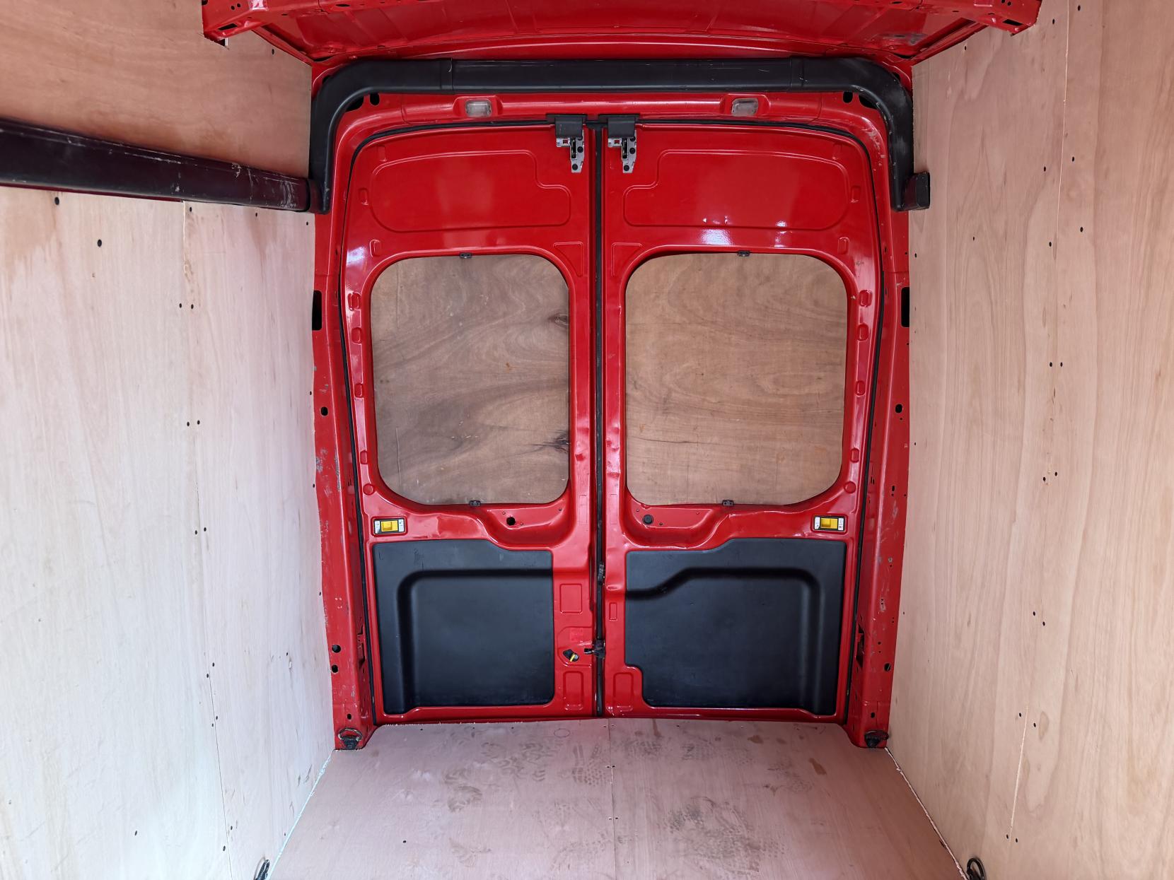 Ford Transit 2.2 TDCi 350 Panel Van 5dr Diesel Manual RWD L4 H3 Euro 5 (125 ps)