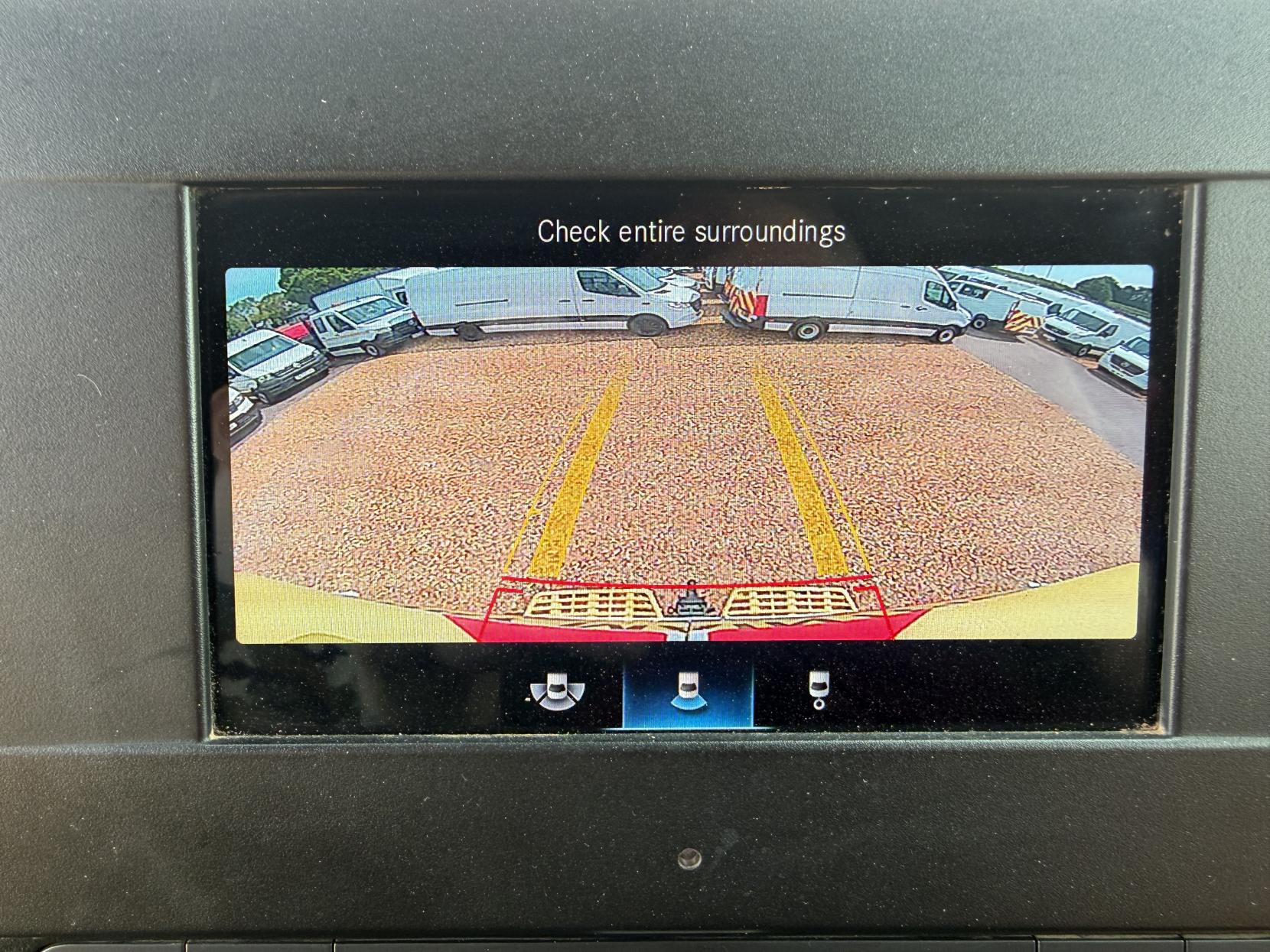 2022 Mercedes-Benz Sprinter 2.0 317 CDI Progressive Panel Van 5dr Diesel Manual RWD L2 H2 Euro 6 (s/s) (170 ps) - Thumbnail 27