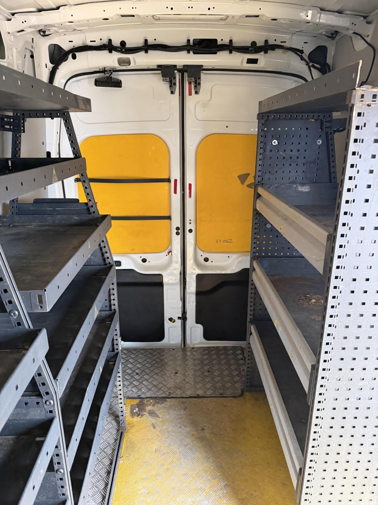 Ford Transit 2.0 350 EcoBlue Leader Panel Van 5dr Diesel Manual RWD L2 H3 Euro 6 (s/s) (130 ps)