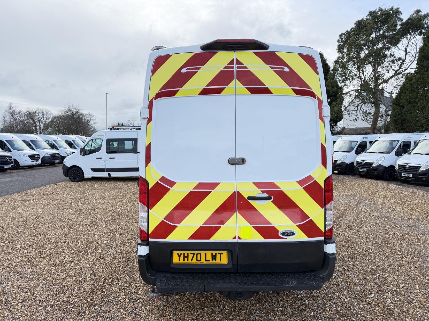 Ford Transit 2.0 350 EcoBlue Leader Panel Van 5dr Diesel Manual RWD L2 H3 Euro 6 (s/s) (130 ps)