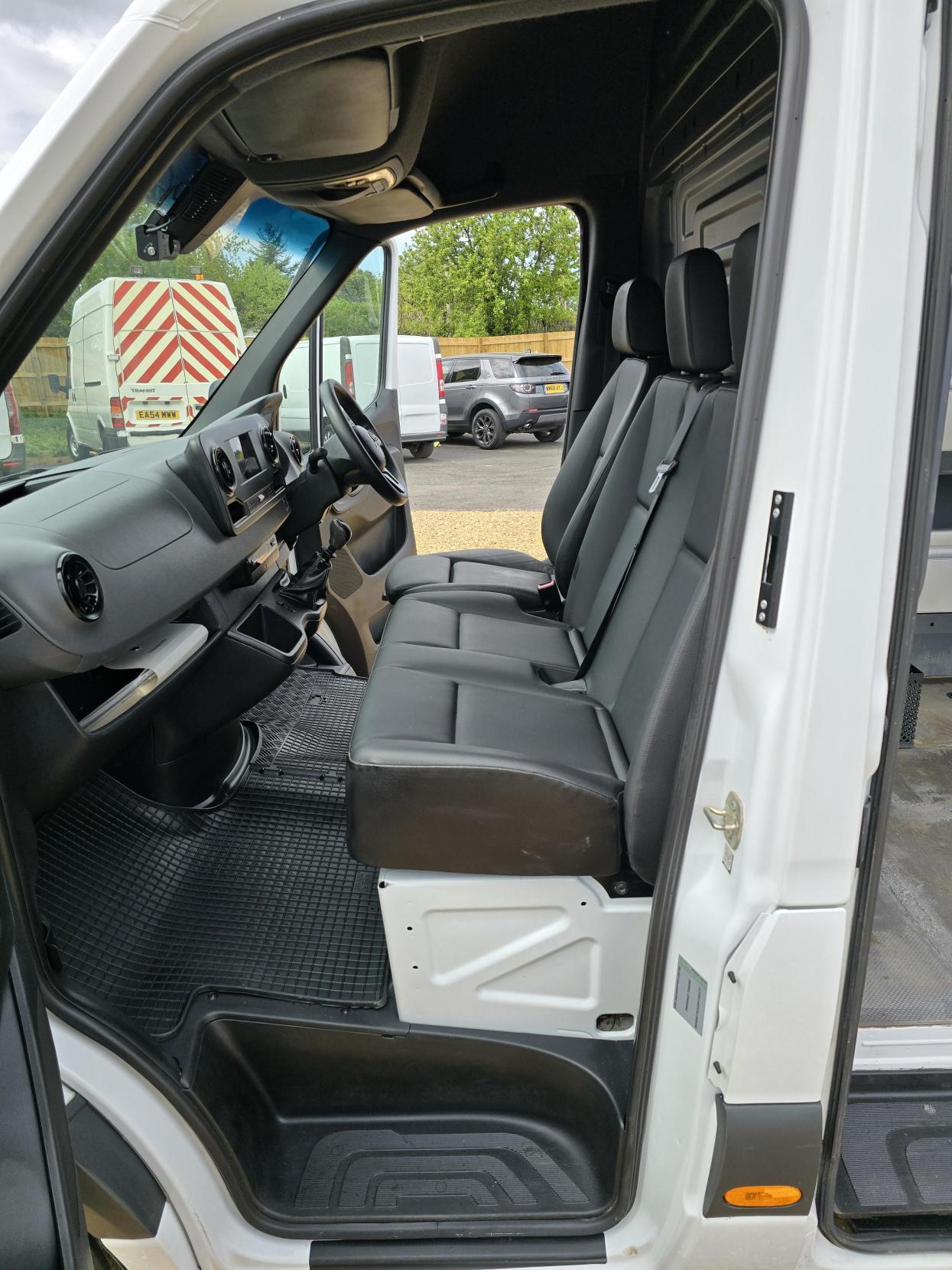 Mercedes-Benz Sprinter 2.1 316 CDI Panel Van 5dr Diesel Manual RWD L2 H2 Euro 6 (163 ps)