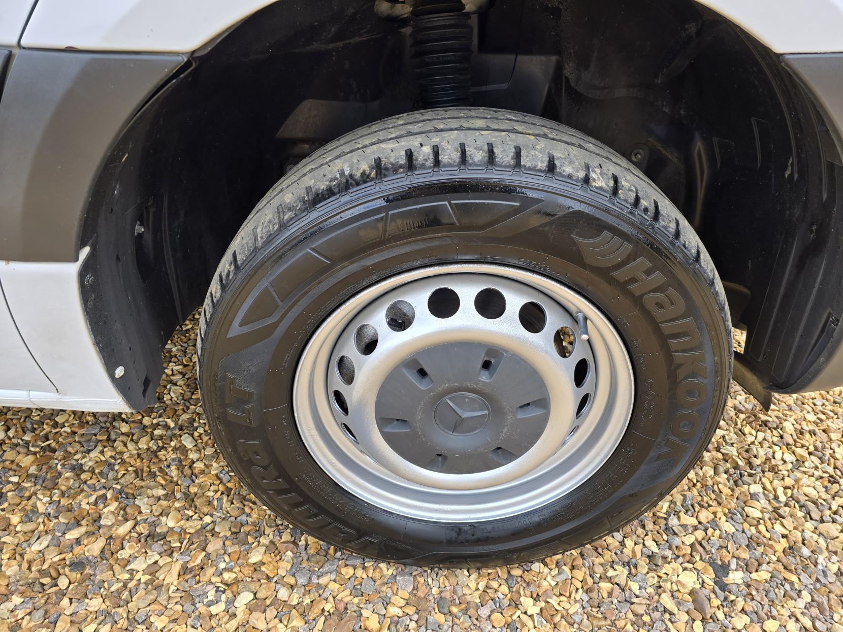 Mercedes-Benz Sprinter 2.1 316 CDI Panel Van 5dr Diesel Manual RWD L2 H2 Euro 6 (163 ps)