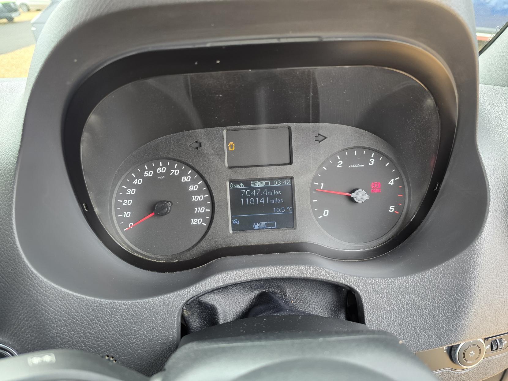 Mercedes-Benz Sprinter 2.1 316 CDI Panel Van 5dr Diesel Manual RWD L2 H2 Euro 6 (163 ps)