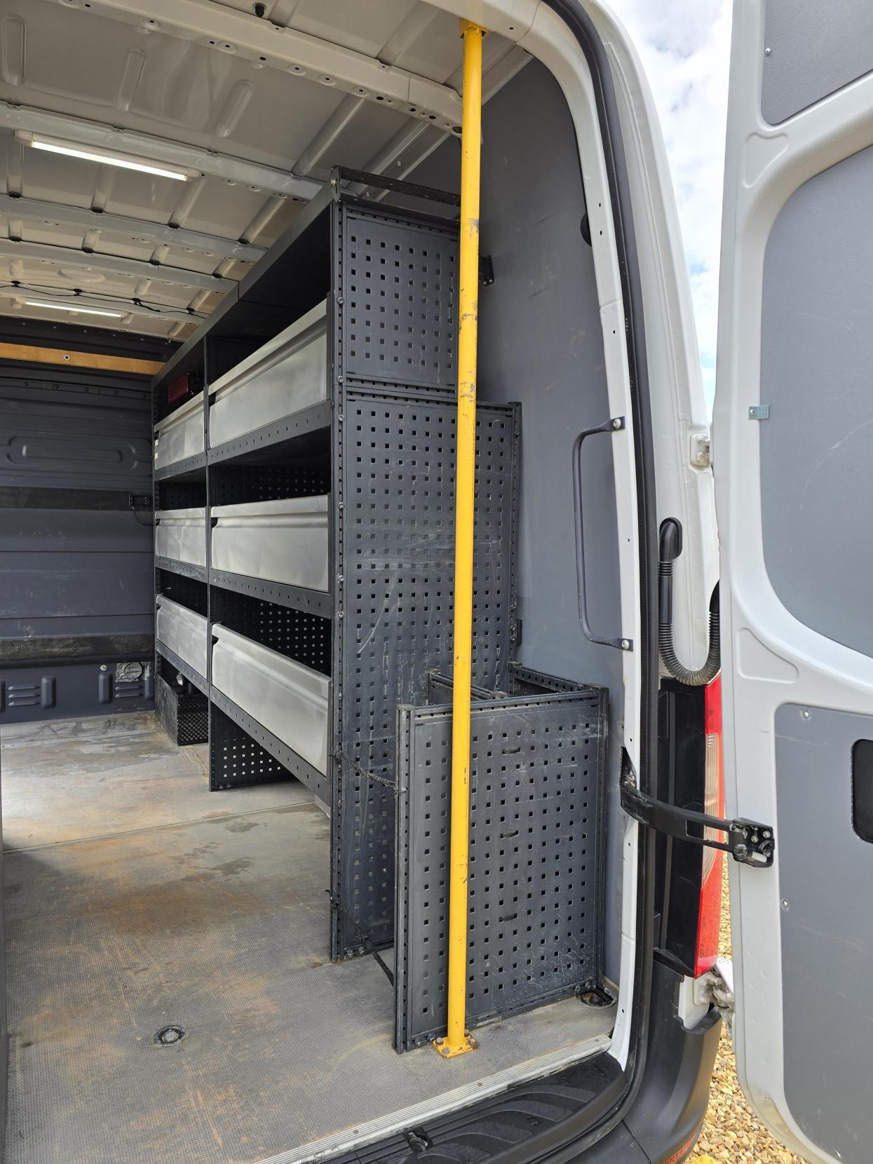 Mercedes-Benz Sprinter 2.1 316 CDI Panel Van 5dr Diesel Manual RWD L2 H2 Euro 6 (163 ps)