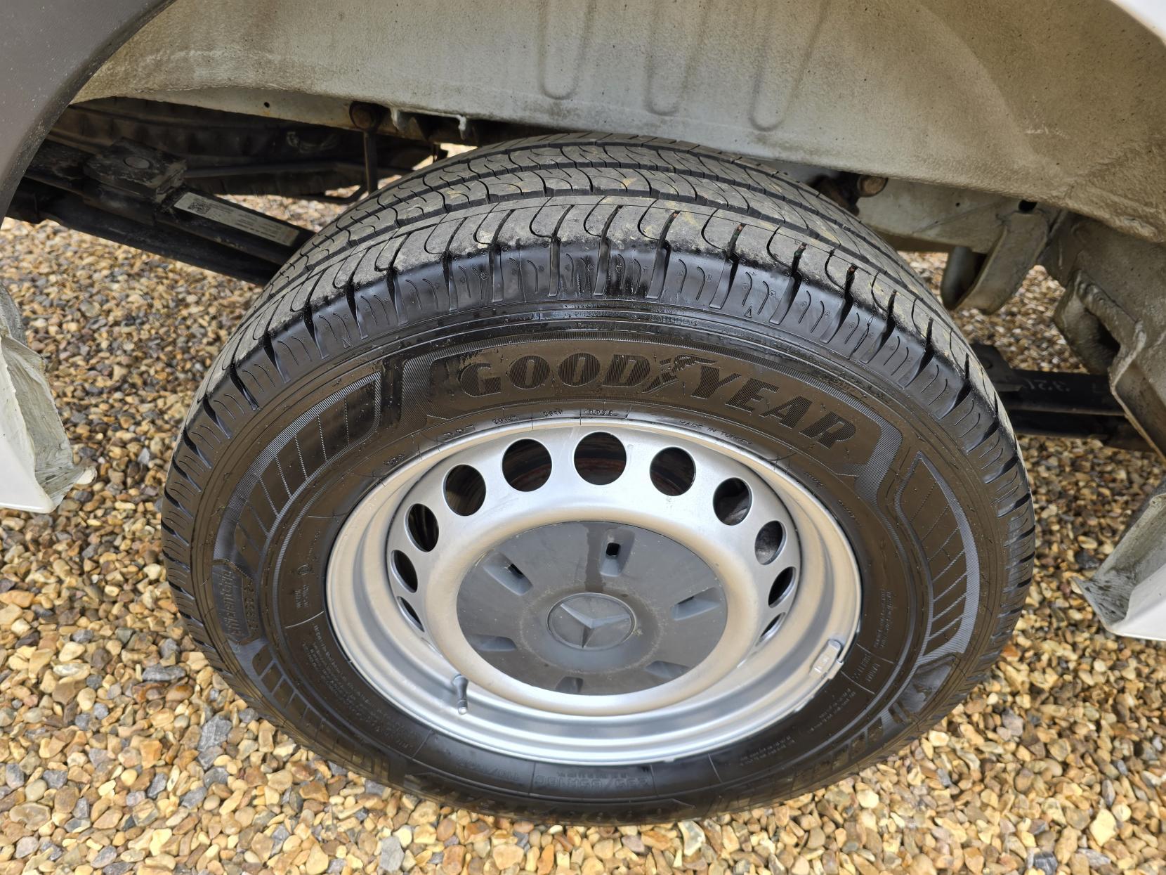 Mercedes-Benz Sprinter 2.1 316 CDI Panel Van 5dr Diesel Manual RWD L2 H2 Euro 6 (163 ps)