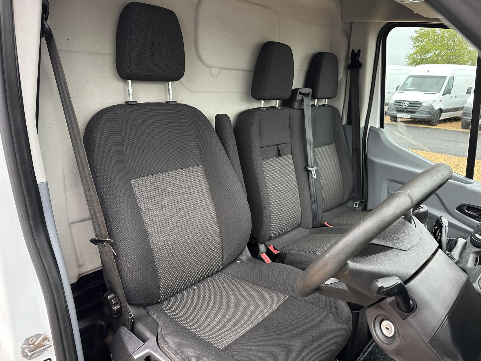 Ford Transit 2.2 TDCi 350 Panel Van 5dr Diesel Manual RWD L3 H3 Euro 5 (125 ps)