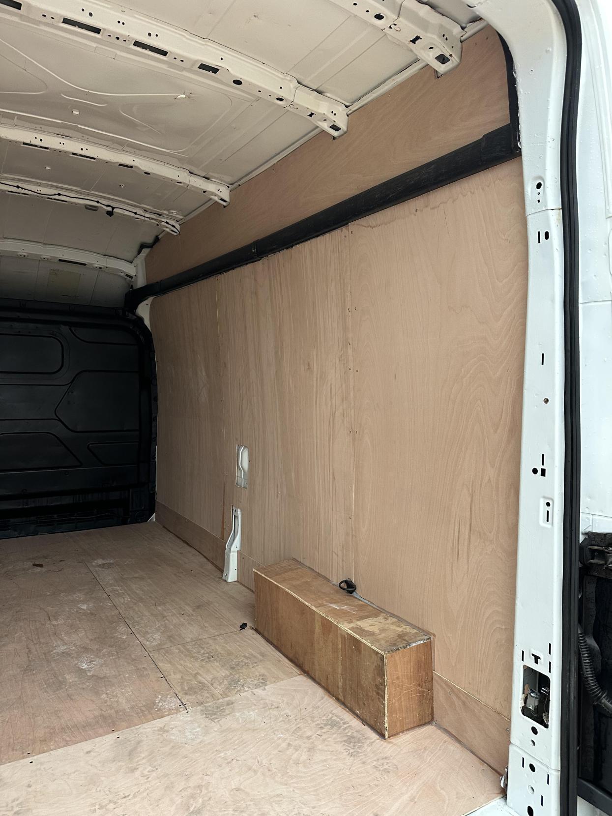 Ford Transit 2.2 TDCi 350 Panel Van 5dr Diesel Manual RWD L3 H3 Euro 5 (125 ps)